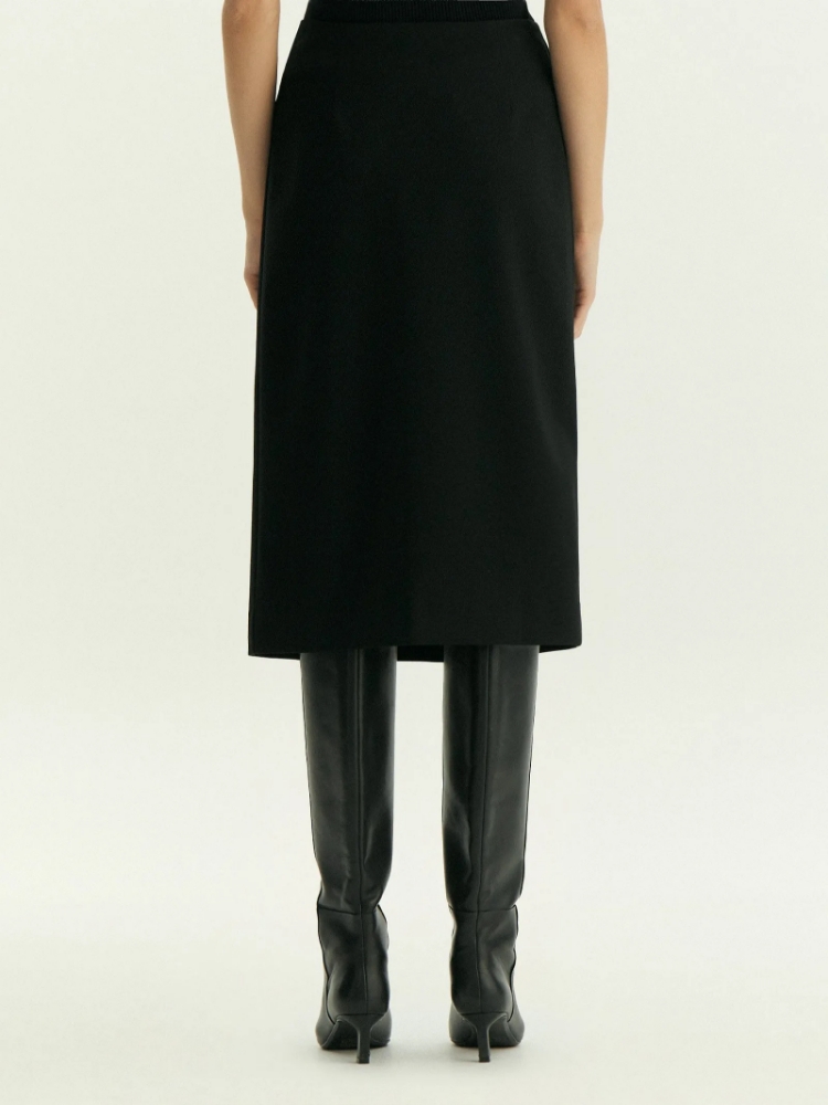 Юбка-карандаш миди на запах ,
69% полиэстер, 29% вискоза, 2% эластан ,