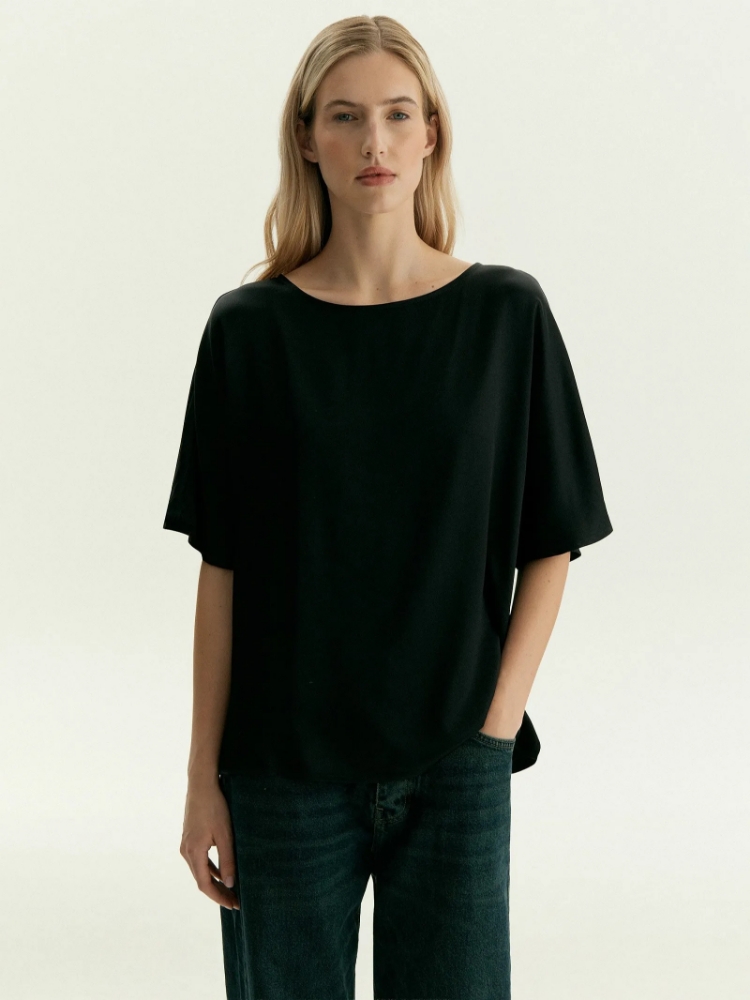 Блузка с коротким рукавом из вискозы ,
85% вискоза, 11% полиэстер, 4% эластан ,