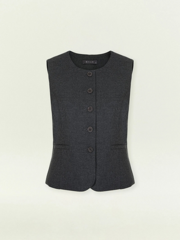 Жилет c круглым вырезом ,
64% полиэстер, 34% вискоза, 2% эластан ,