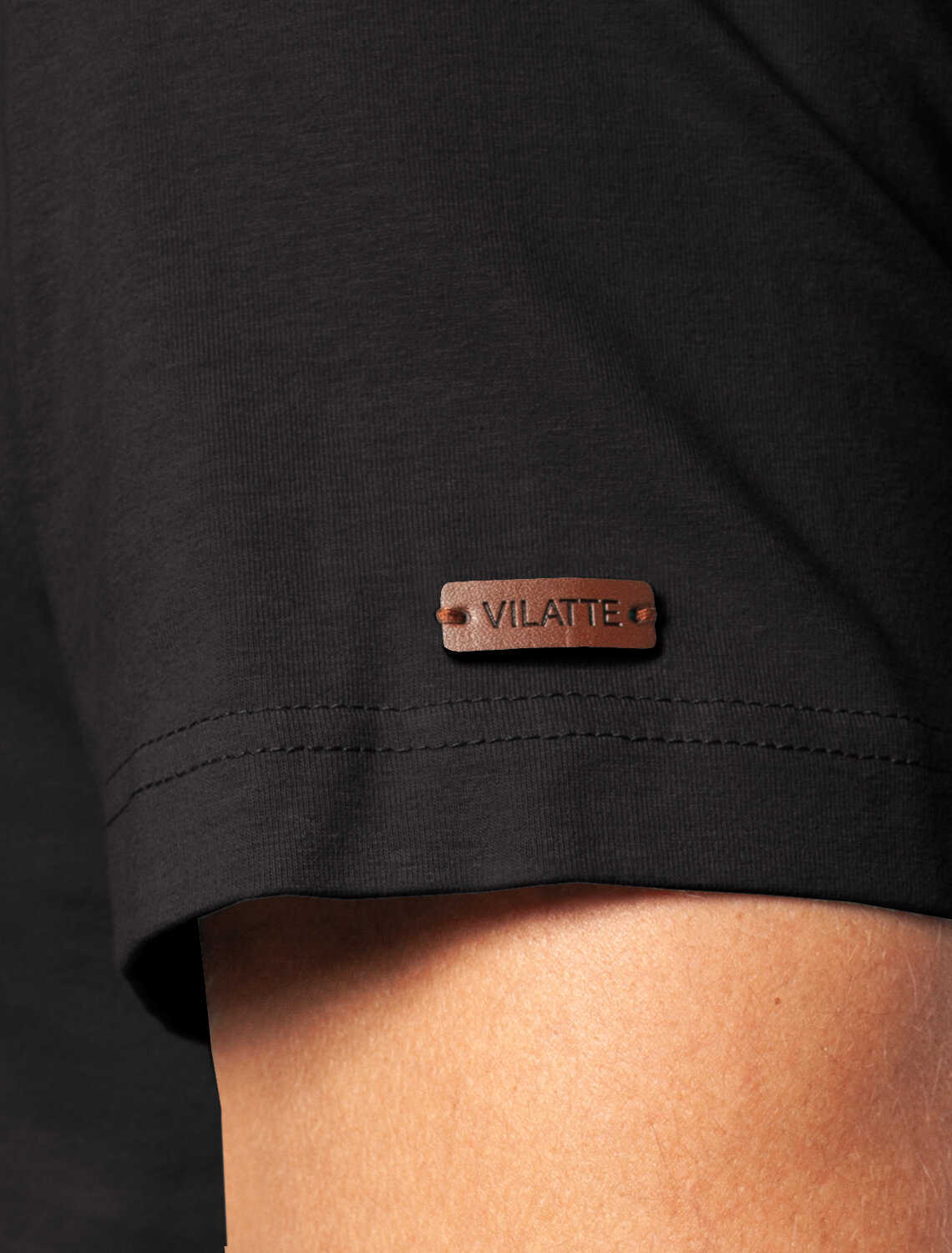 ст. цена1390руб.! VILATTE Футболка U49.026черный_varsity