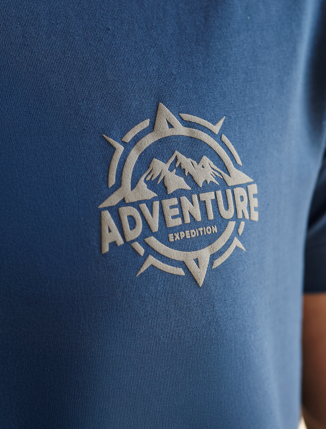 ст. цена1390руб.! VILATTE Футболка U49.045т.синий_adventure