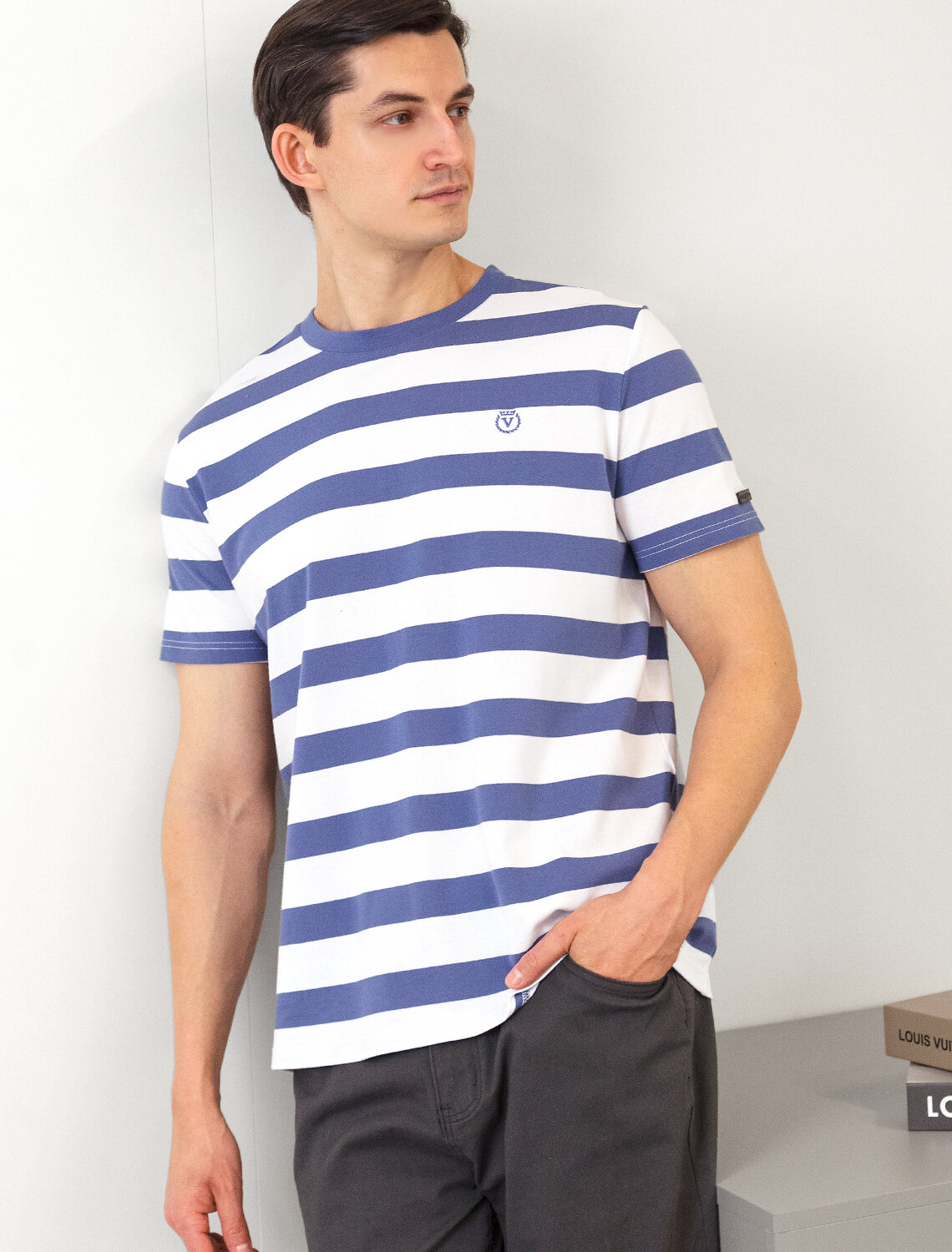 ст. цена1490руб.! VILATTE Футболка U49.032светло-синий - белый