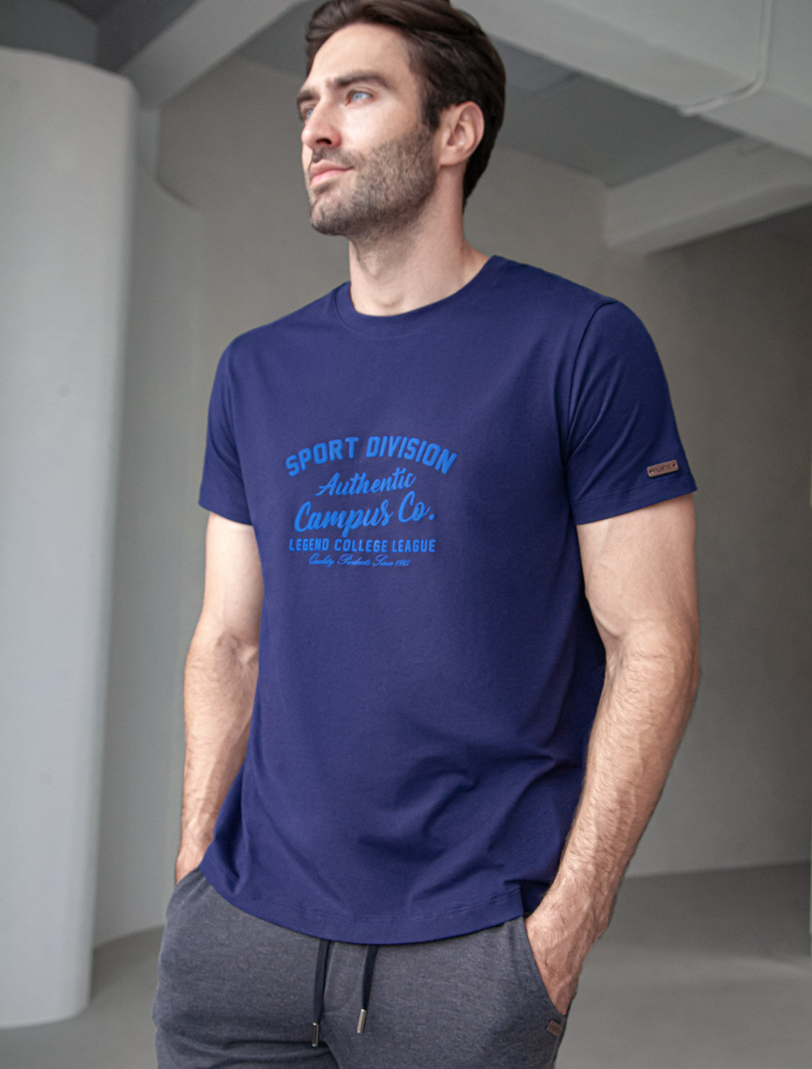 ст. цена1390руб.! VILATTE Футболка U49.033т.синий__sport division