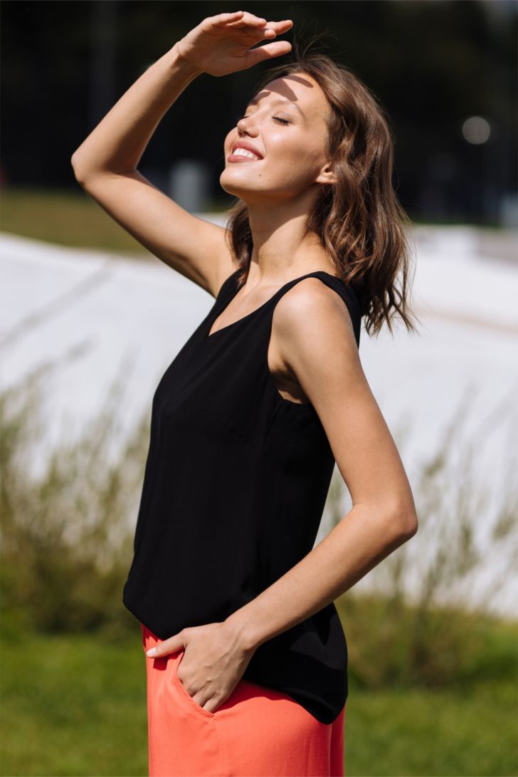 Ст.цена 1400р ТОП ЖЕНСКИЙ арт. 5704W-11078.1H-911 Черный|170-