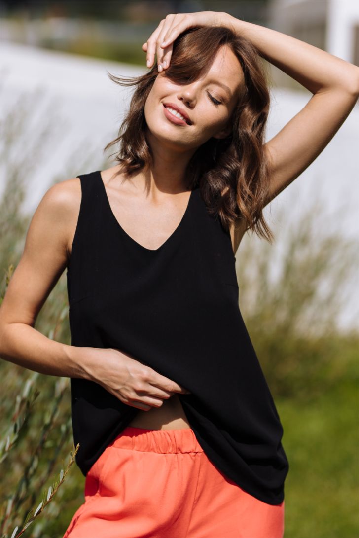 Ст.цена 1400р ТОП ЖЕНСКИЙ арт. 5704W-11078.1H-911 Черный|170-