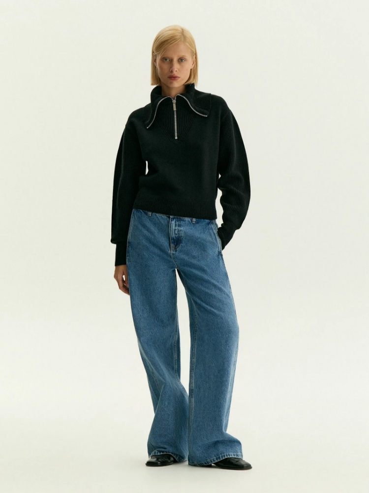 Свитер с отложным воротником ,
50% вискоза, 28% полиэстер, 22% нейлон ,