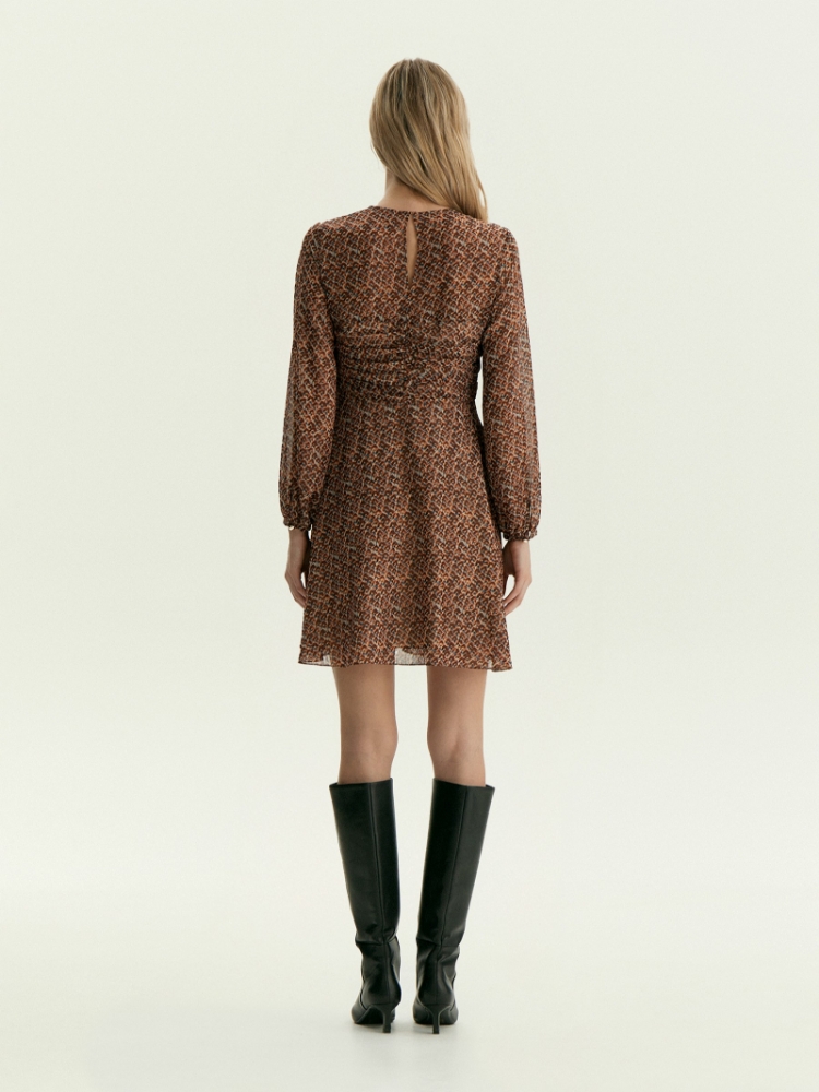 Платье по колено с абстрактным принтом ,
100% полиэстер ,