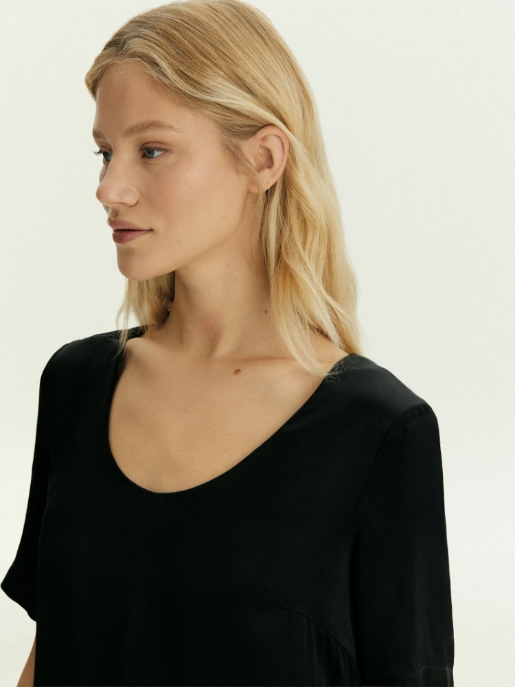 Платье миди из 100% вискозы ,
100% вискоза ,