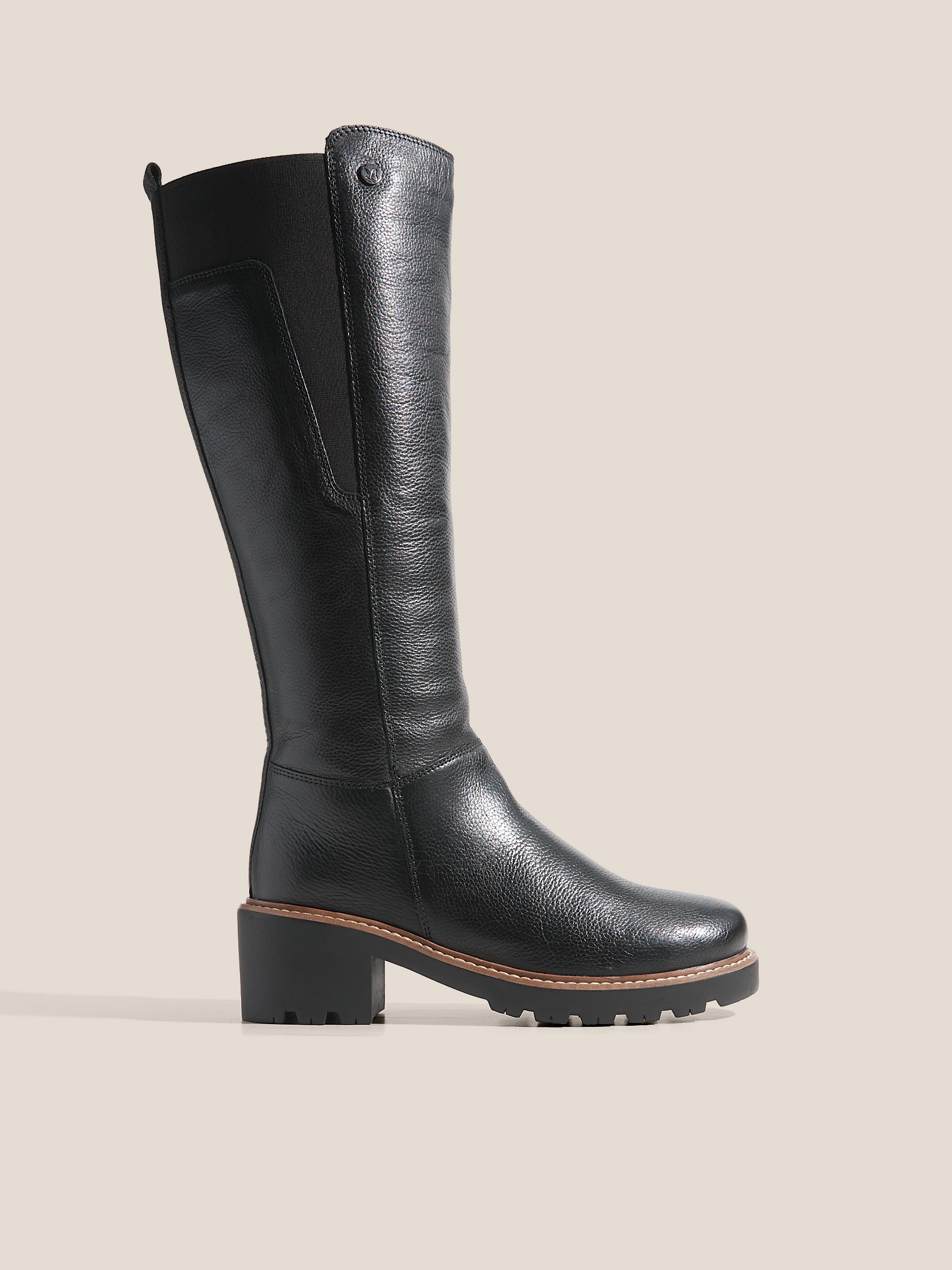 10545 р. <s>18500 р. Женские сапоги CAPRICE FREDERIKE