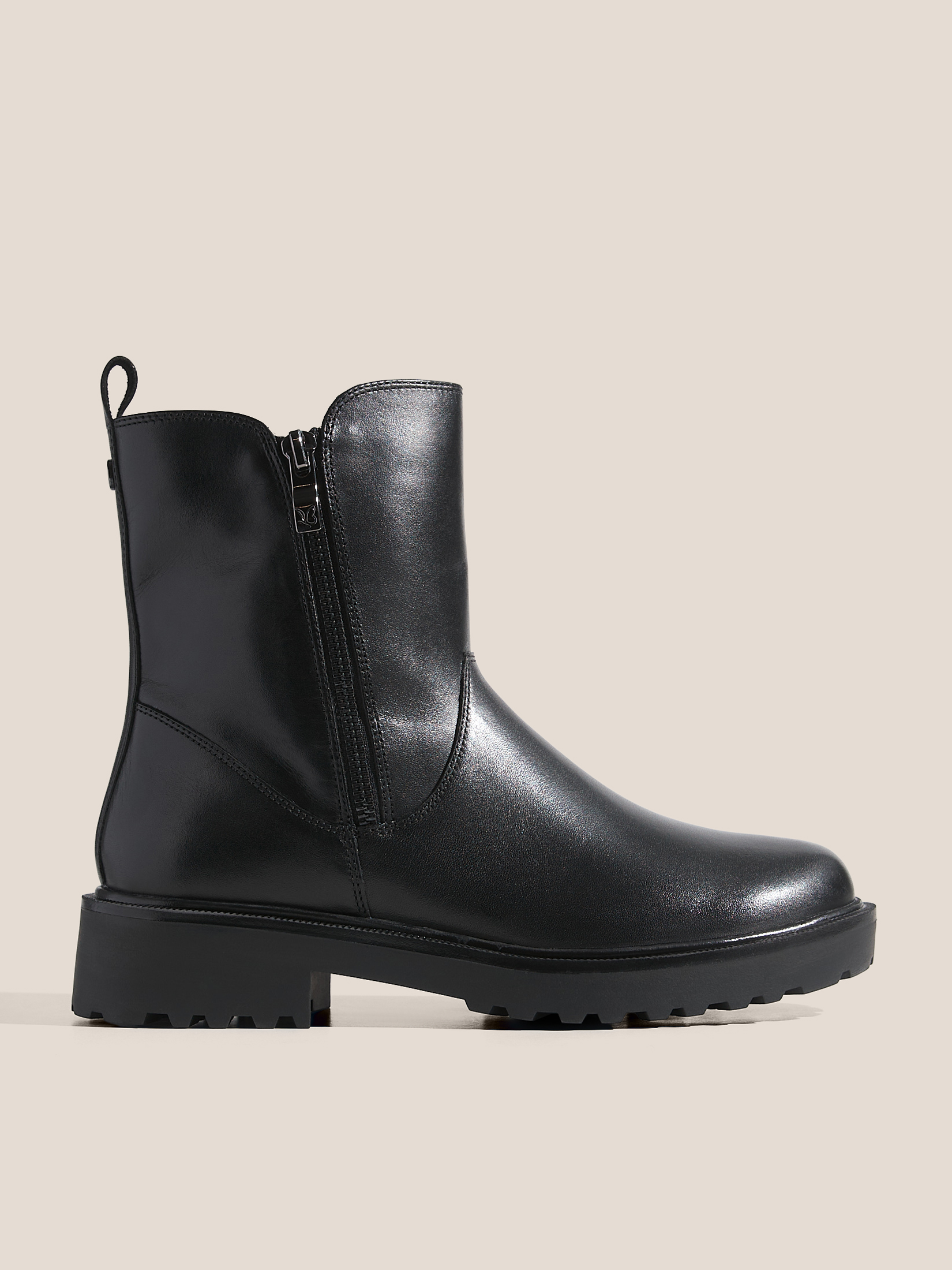 7695 р. 13500 р. Женские ботинки CAPRICE AVA