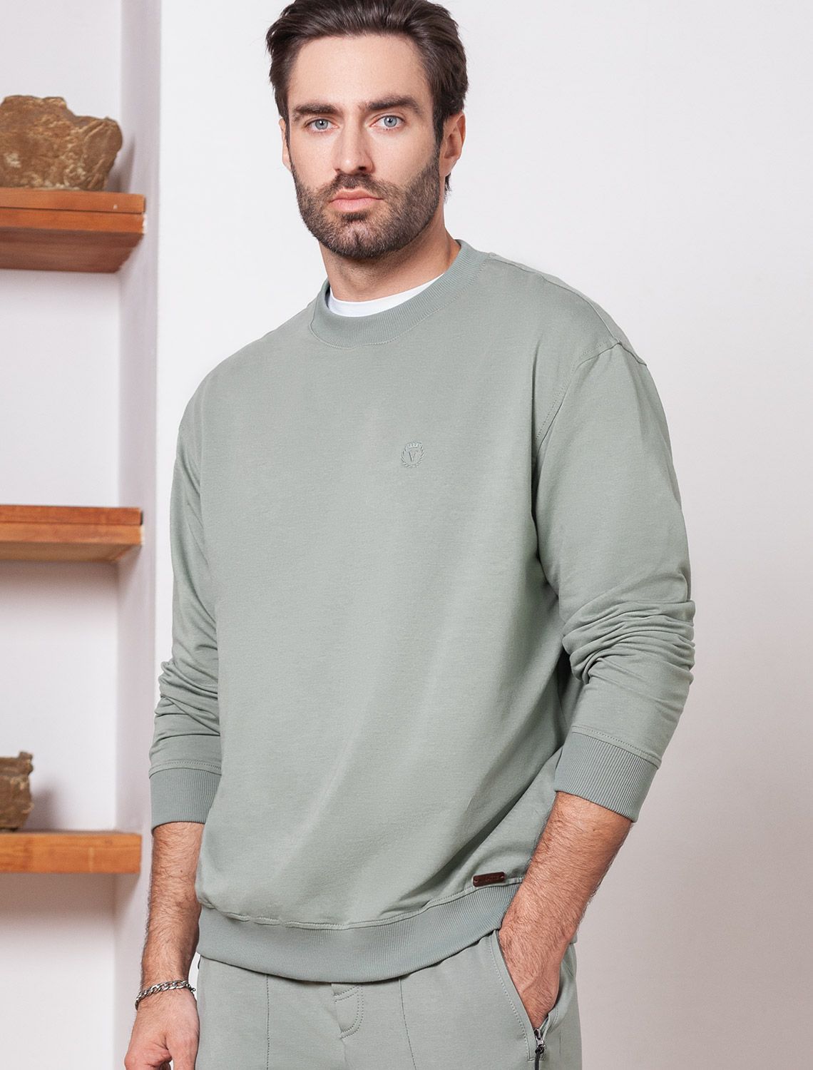 Джемпер из тонкого премиального футера с эластаном