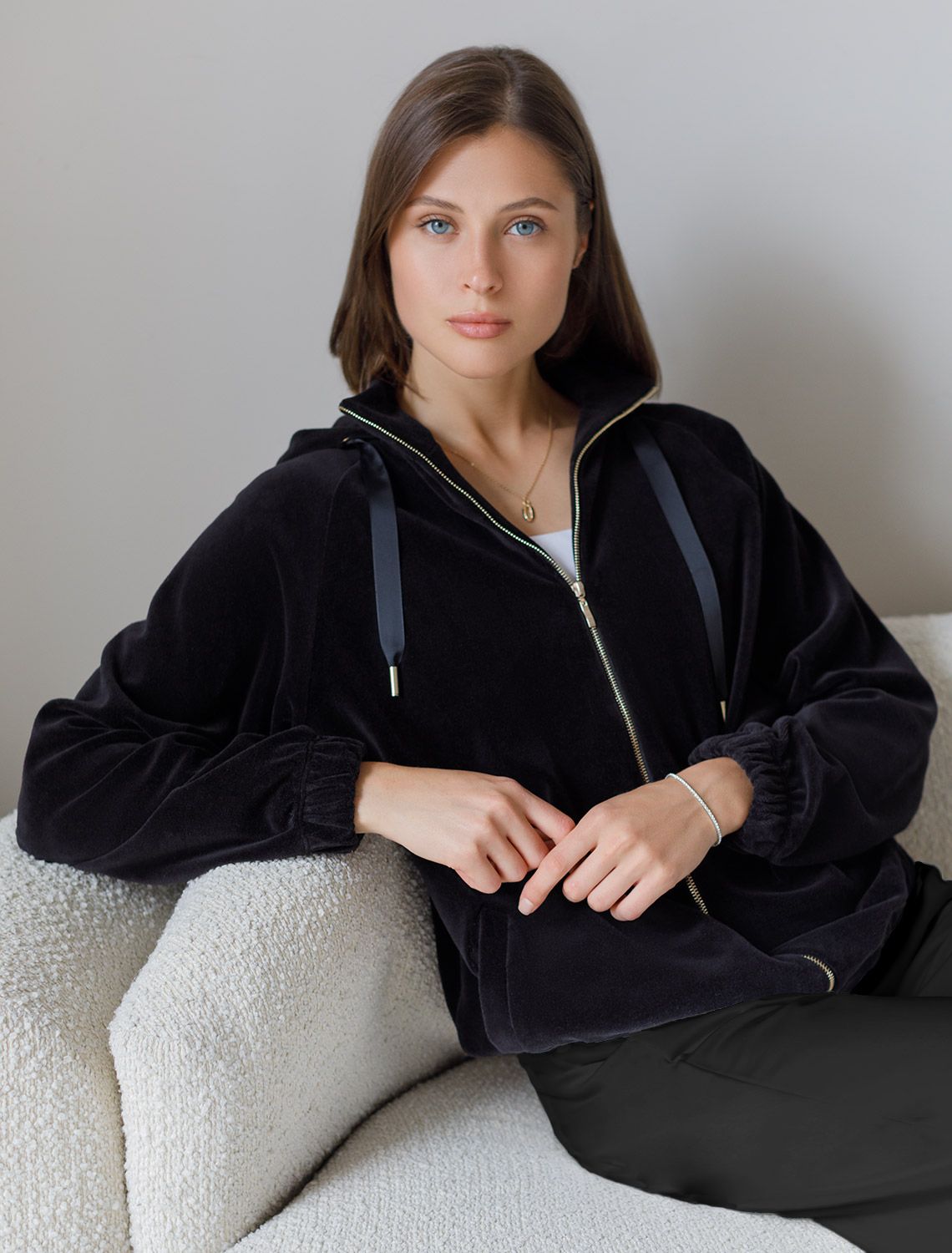 Худи из бархатистого велюра