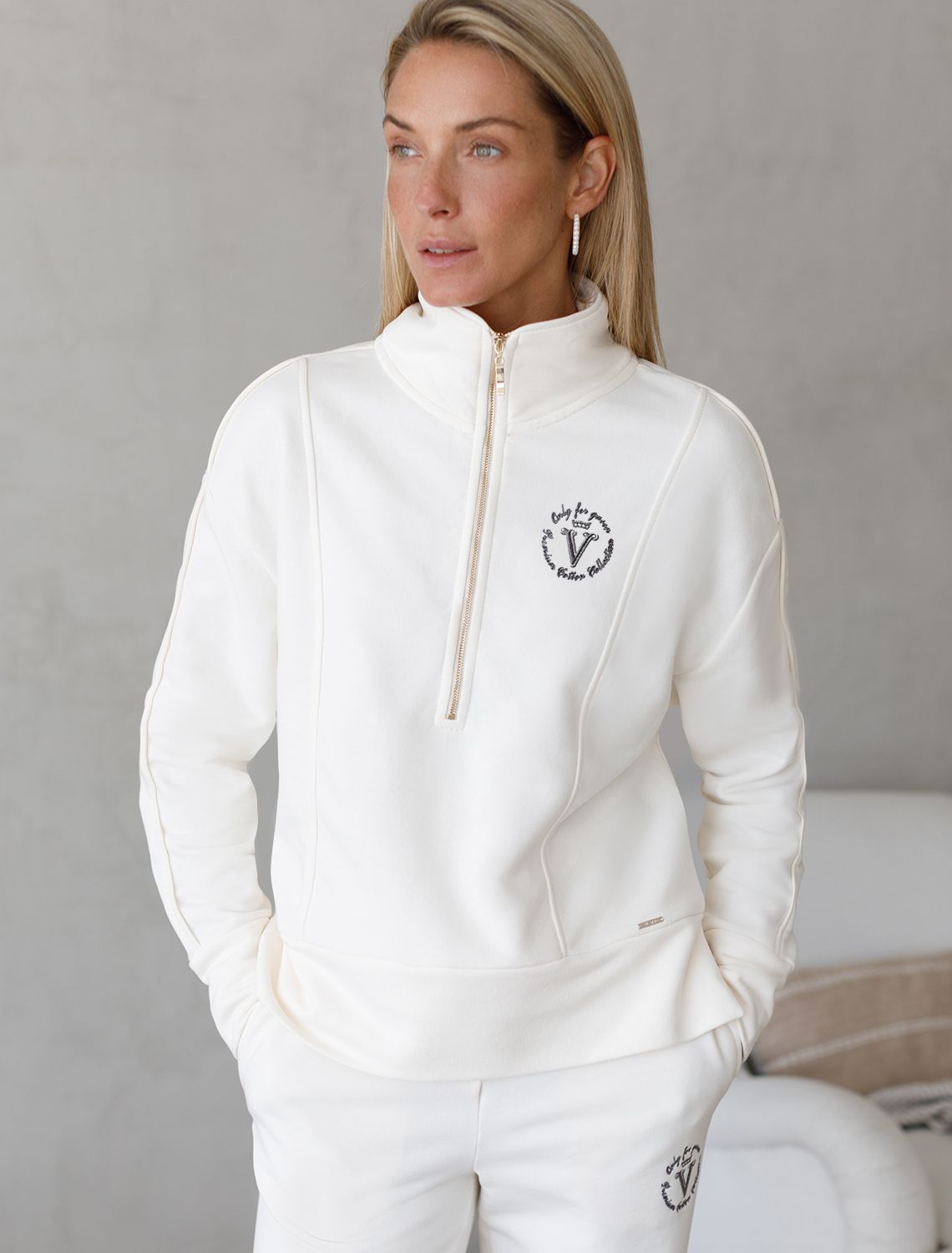 Джемпер с воротом на молнии из петельчатого футера трехнитки с эластаном