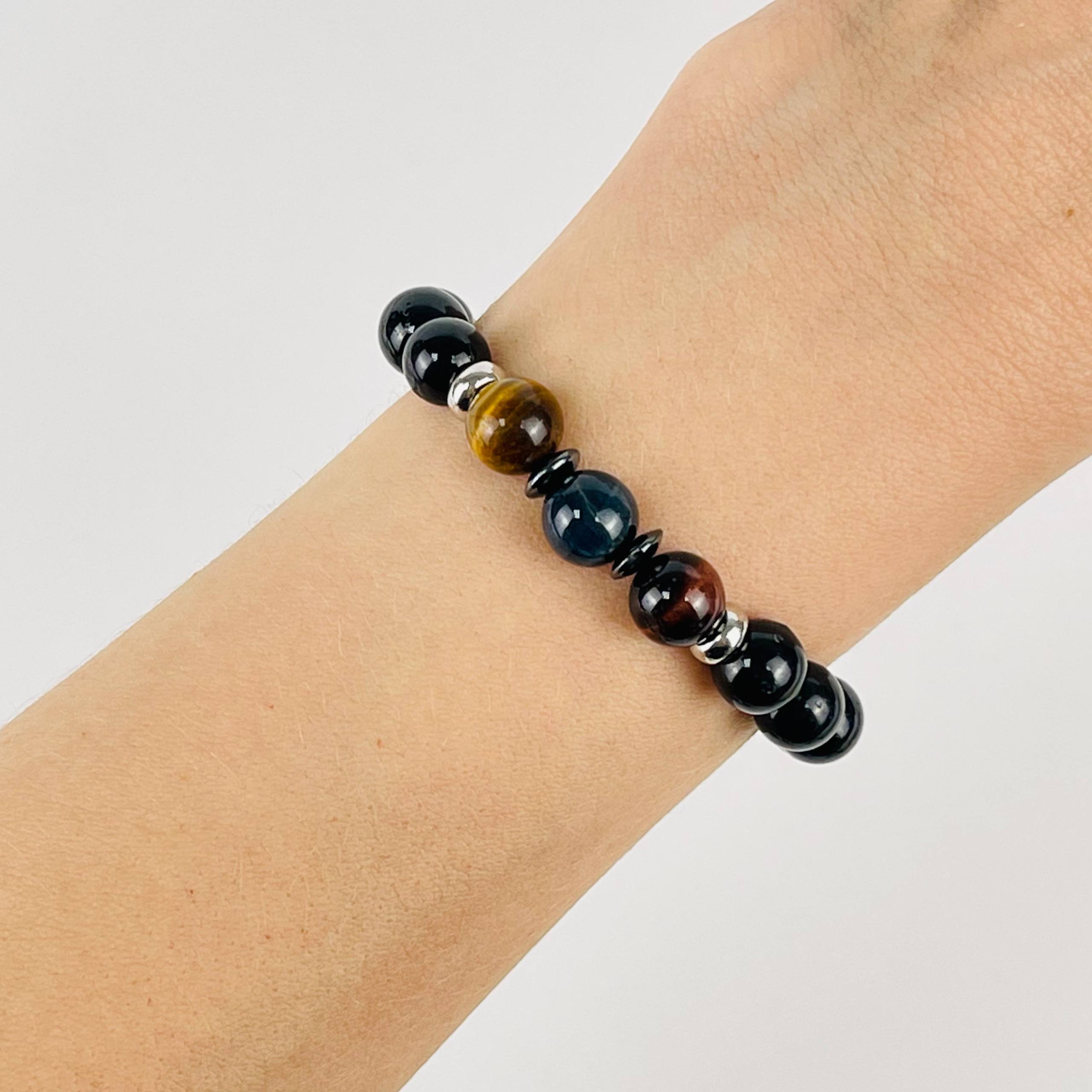 Радуга Самоцветов Браслет из Турмалина, Тигрового, Бычьего и Соколиного глаза