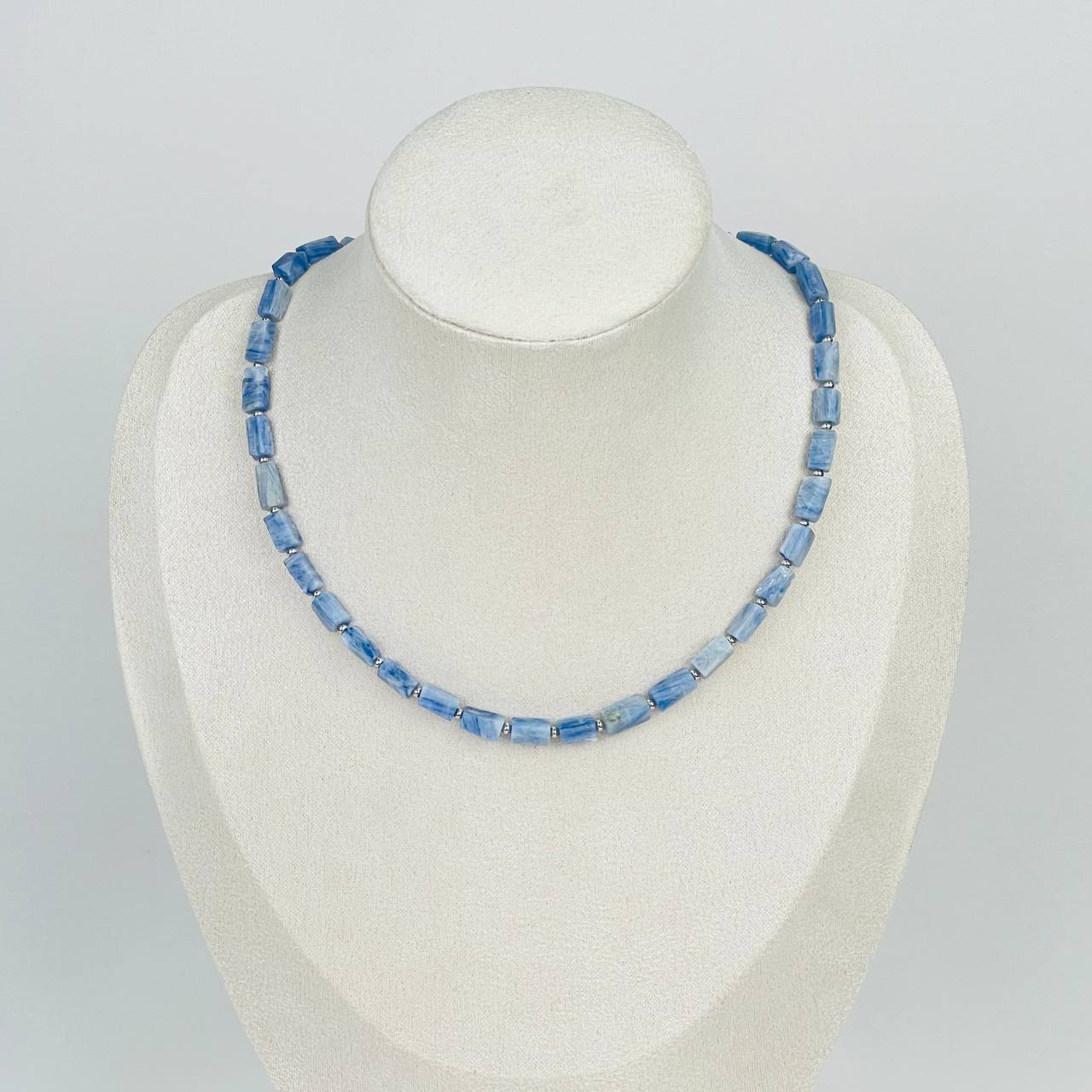 Радуга Самоцветов Колье из Кианита