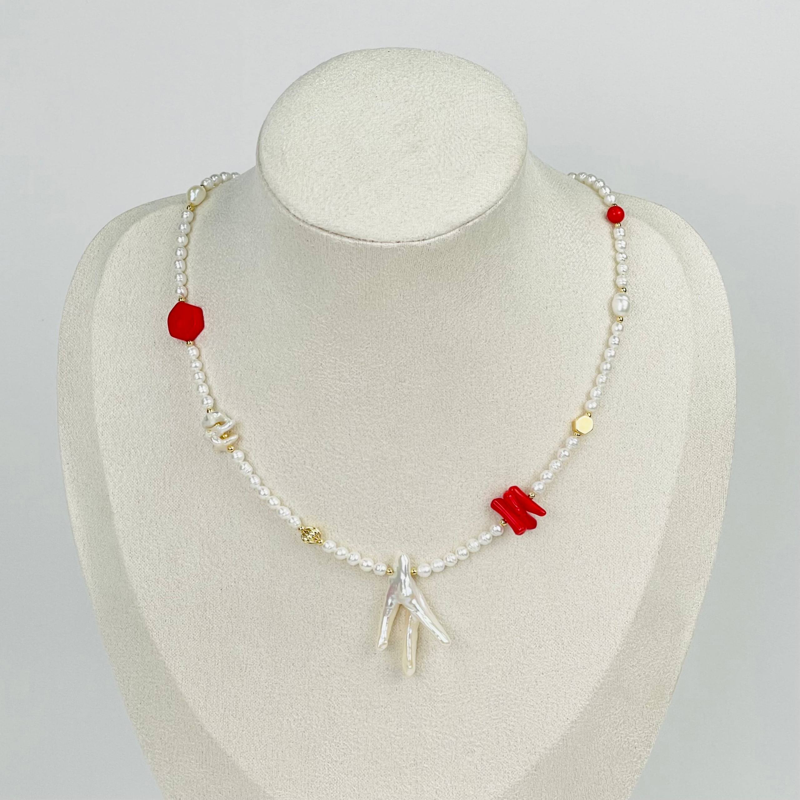 Радуга Самоцветов Колье из Жемчуга и Коралла