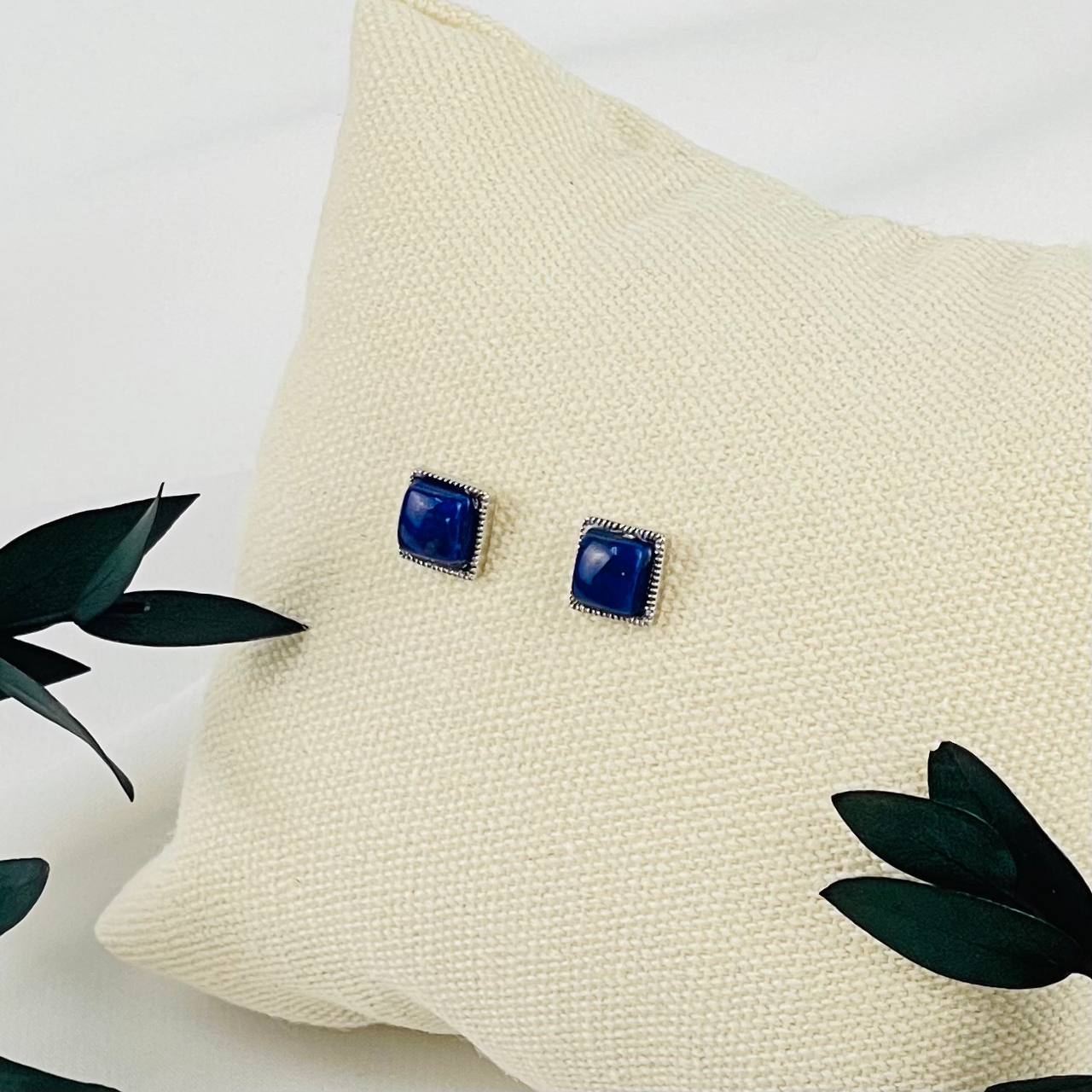 Радуга Самоцветов Серьги-пусеты из Лазурита