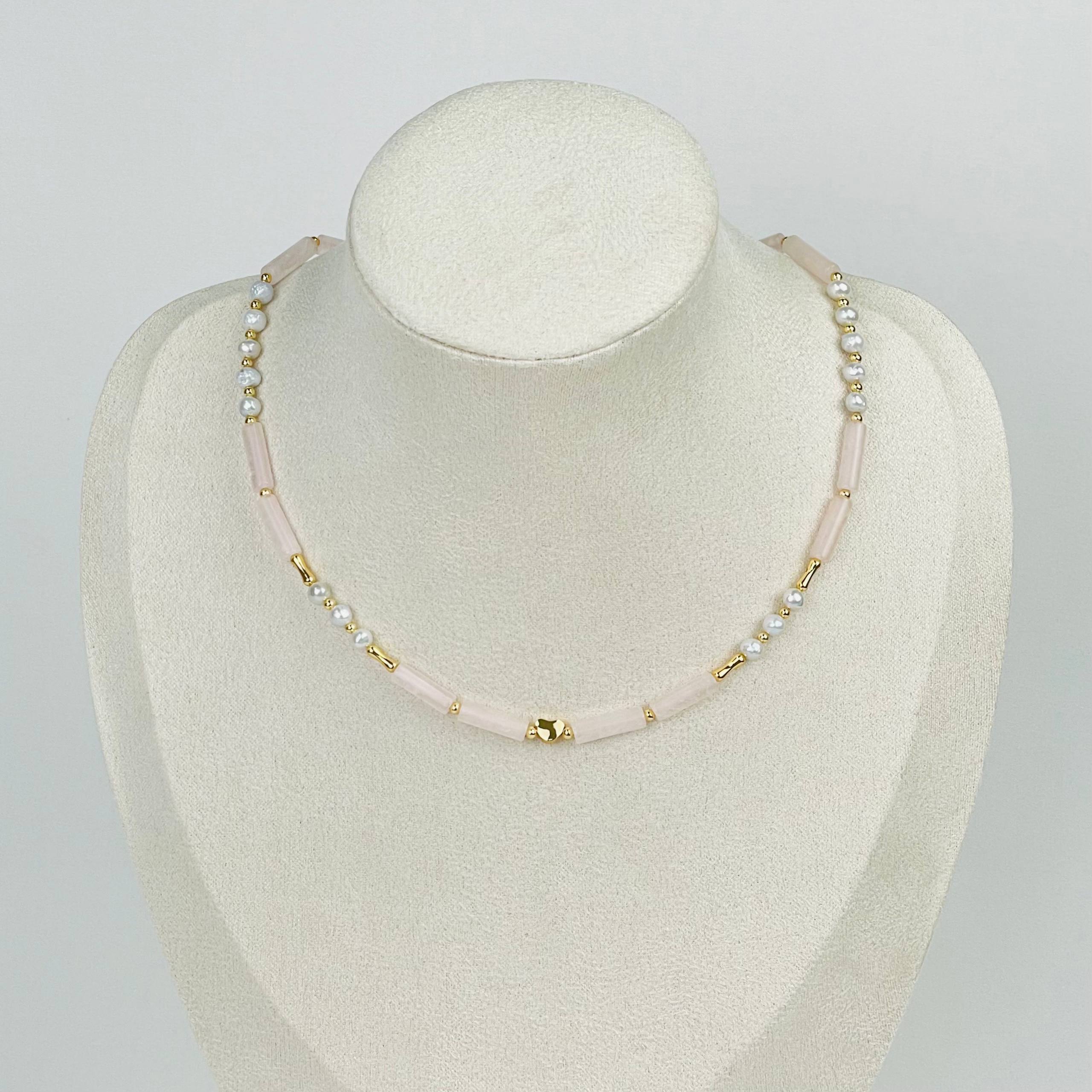 Радуга Самоцветов Колье из Розового кварца и Жемчуга