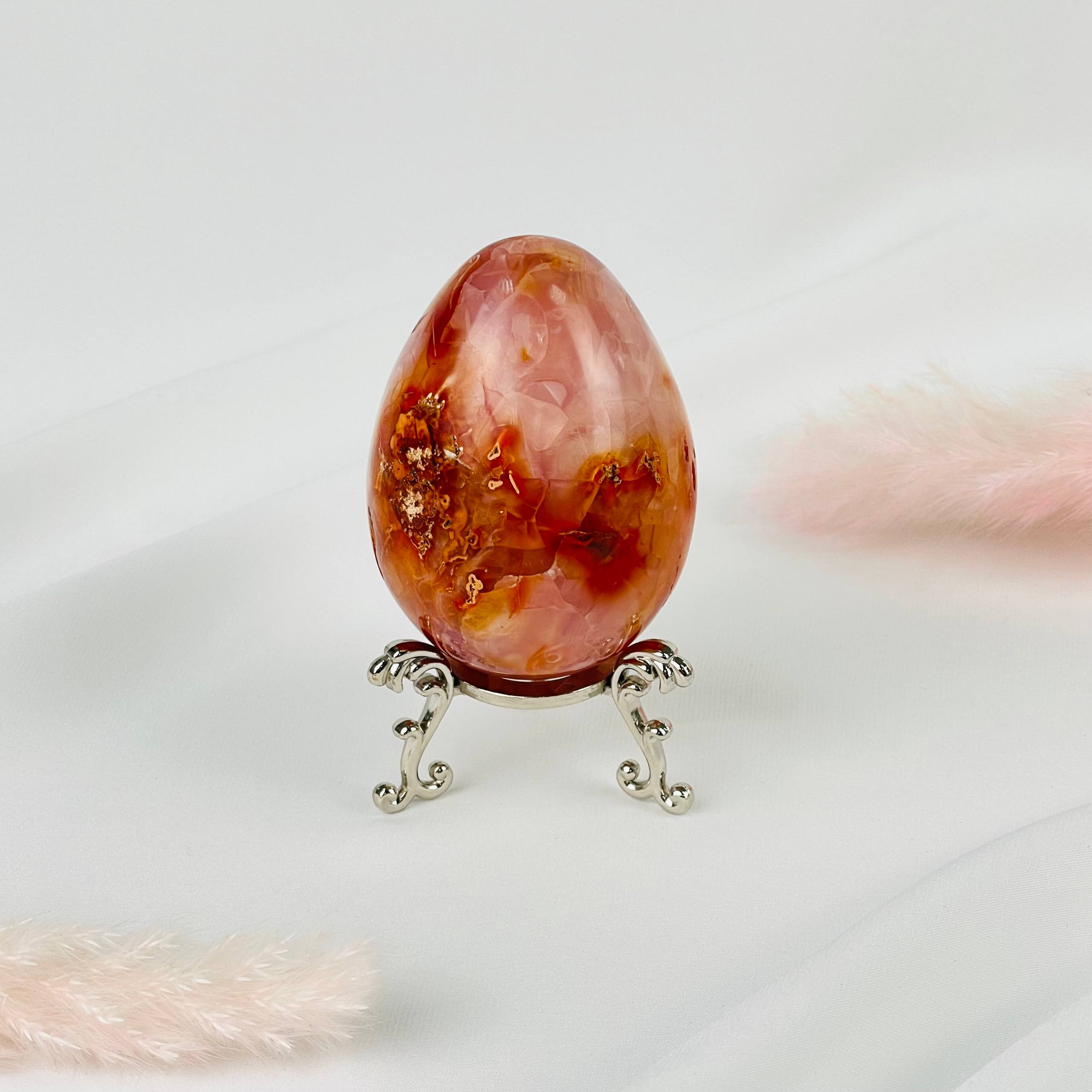 Радуга Самоцветов Яйцо из Сердолика на подставке
