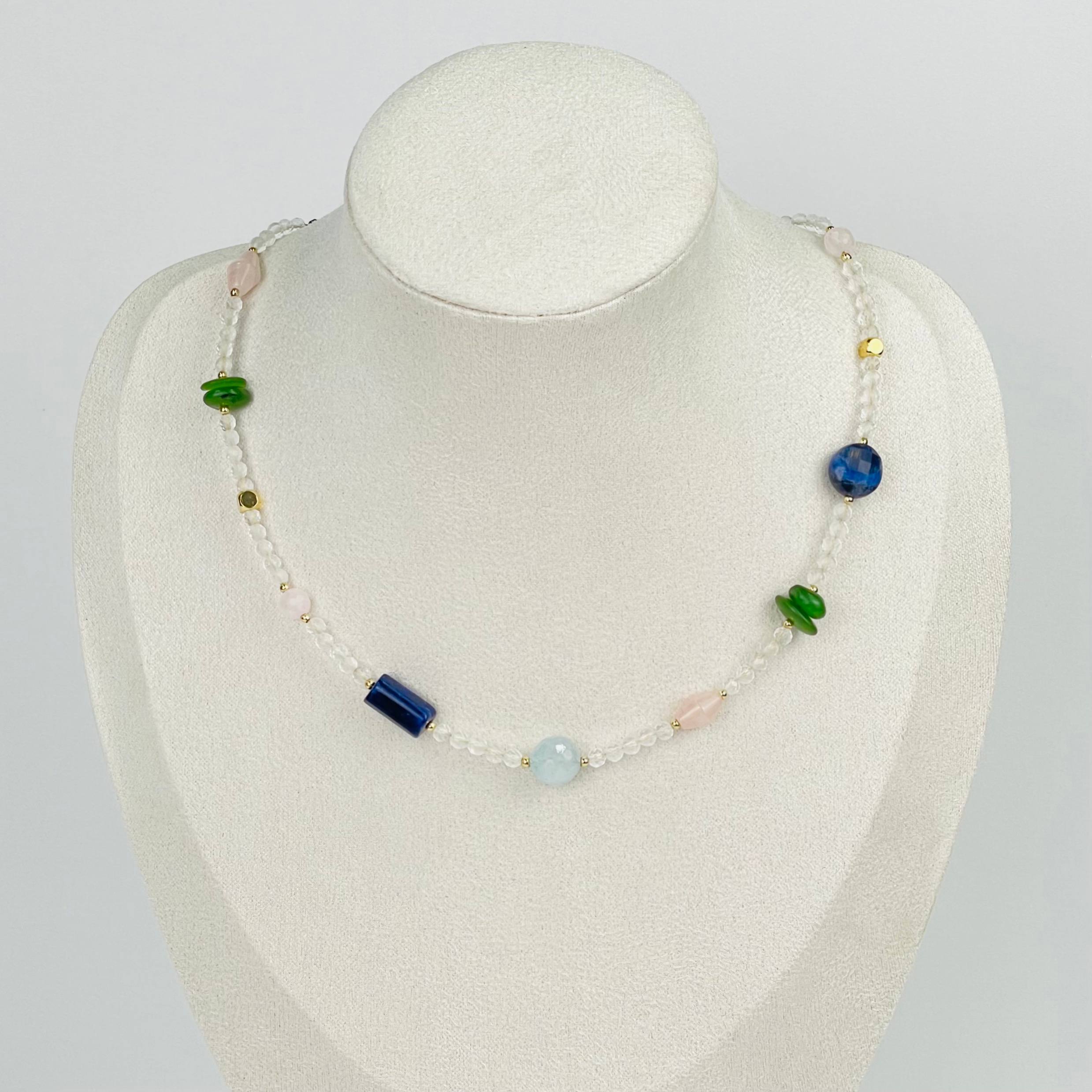 Радуга Самоцветов Колье из Горного Хрусталя и Самоцветов