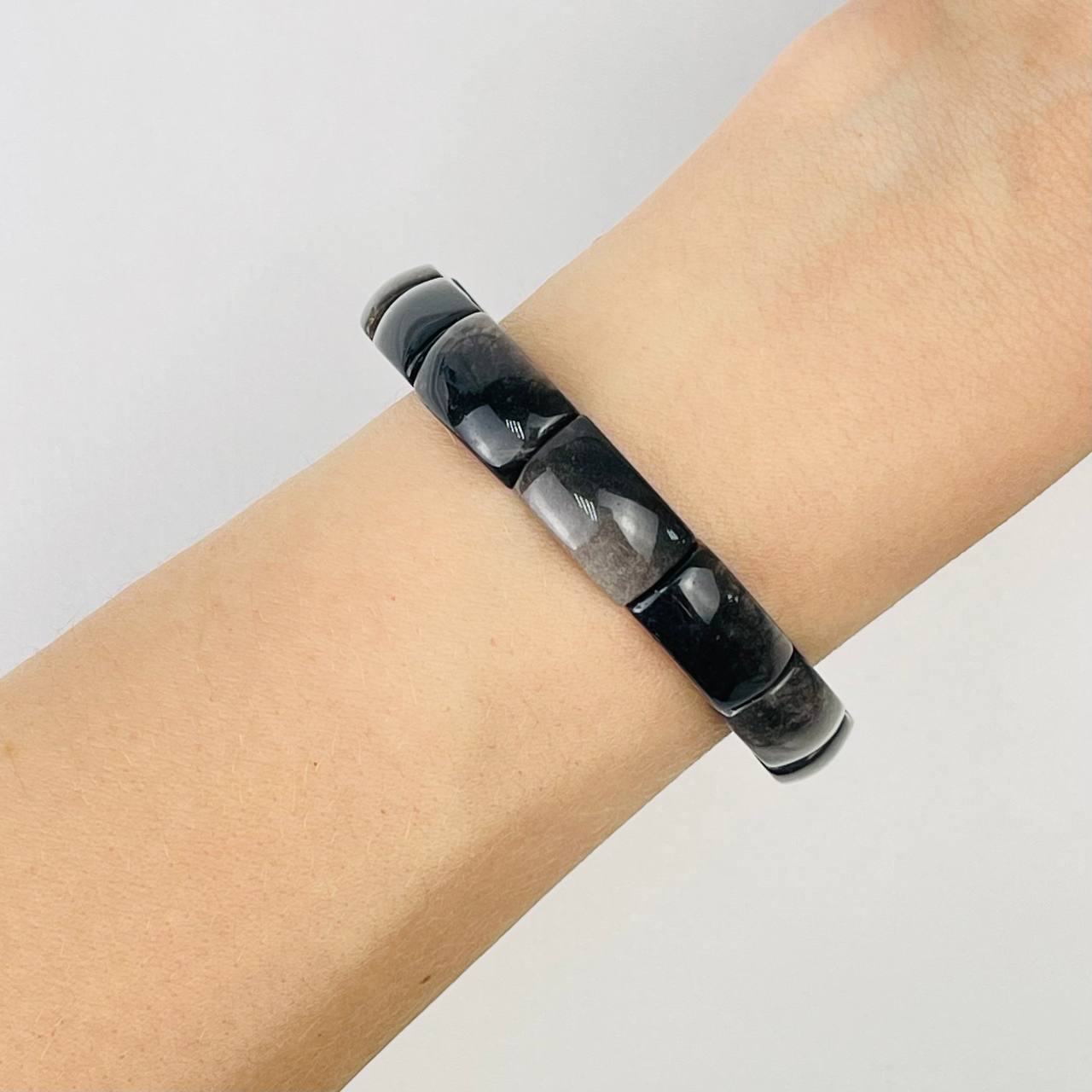 Радуга Самоцветов Браслет из серебристого Обсидиана