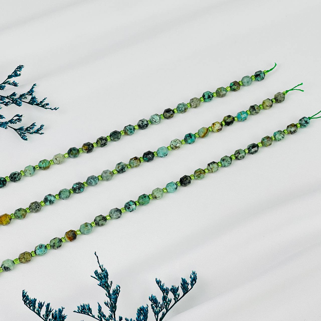 Радуга Самоцветов Бусины для украшений из Хризоколлы (40 бусин)