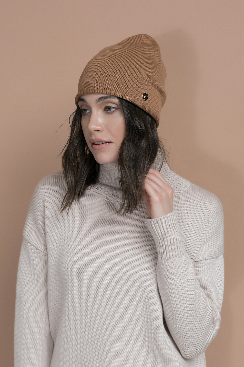 ст. цена1177руб.! VERY NEAT Шапка ЕВ 208мокко