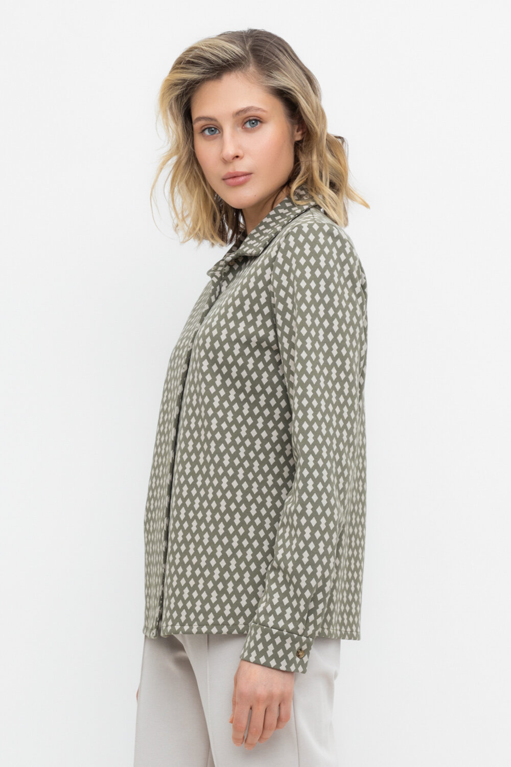 ст. цена3135руб.! VERY NEAT Рубашка ЕВТ 3245оливковый серый, ромбики