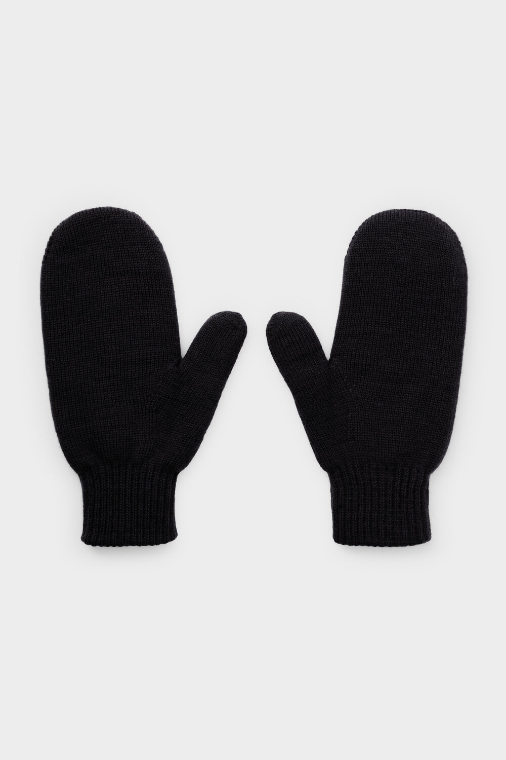 ст. цена715руб.! VERY NEAT Варежки ЕВ 10002/24шчерный