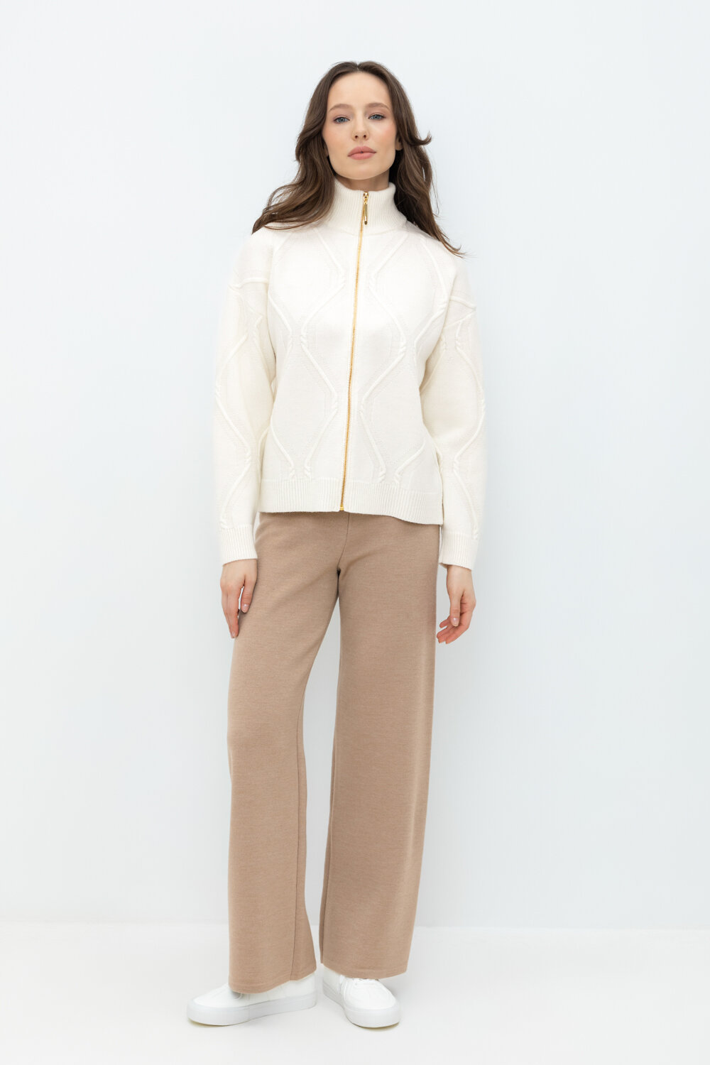 ст. цена4235руб.! VERY NEAT Брюки ЕВ 416/24шбежевый