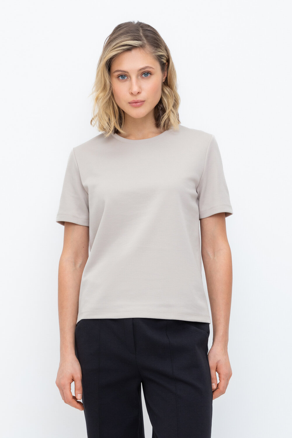 ст. цена1815руб.! VERY NEAT Фуфайка ЕВТ 3243кремовый