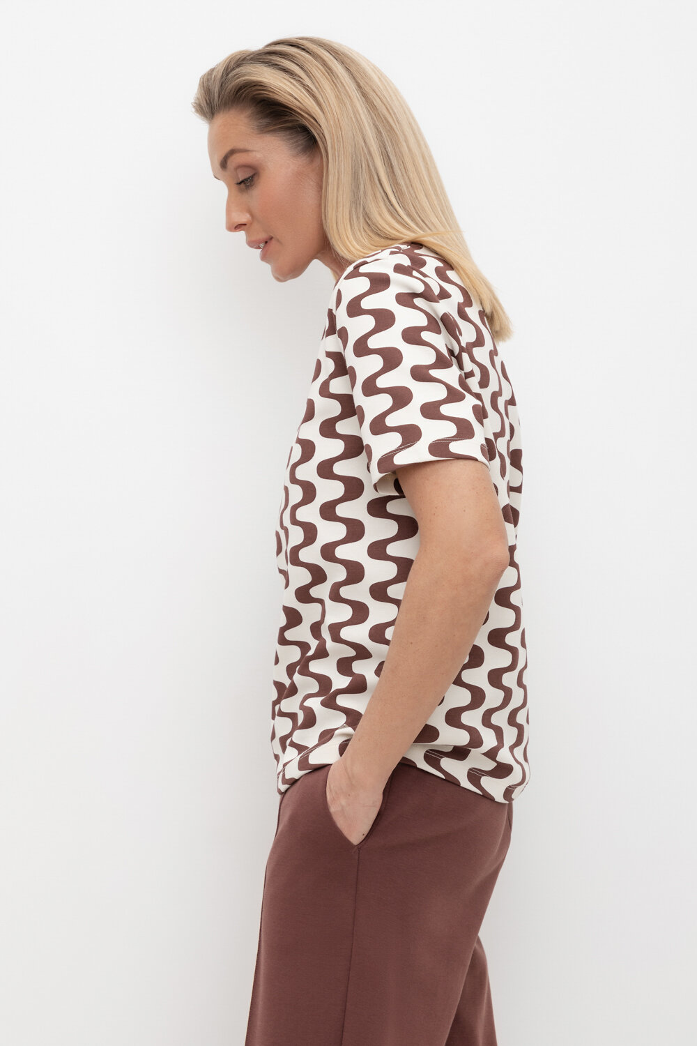 ст. цена1815руб.! VERY NEAT Фуфайка ЕВТ 3216топленое молоко, волна