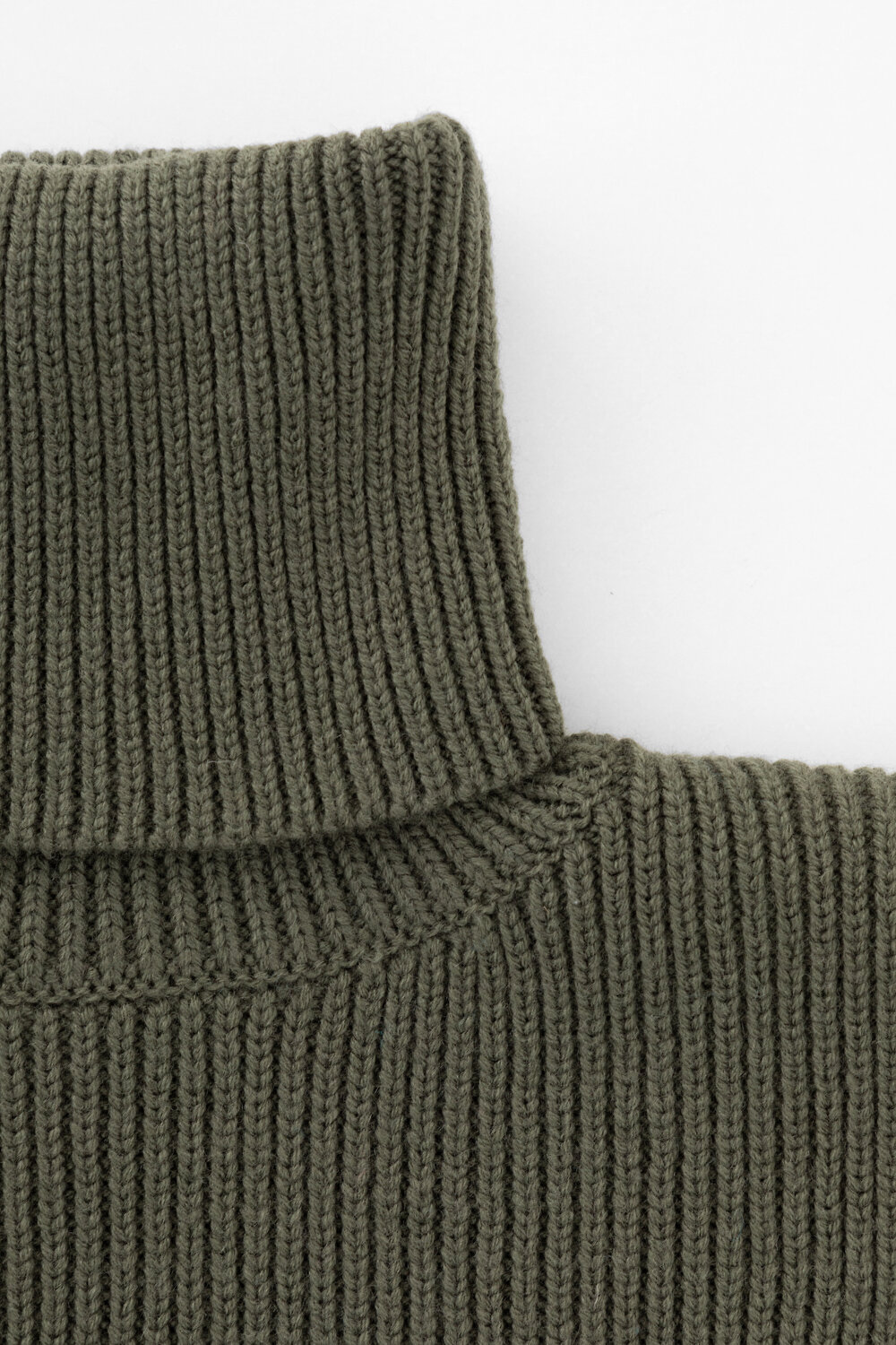 ст. цена1705руб.! VERY NEAT Шарф ЕВ 28004/24шполынь