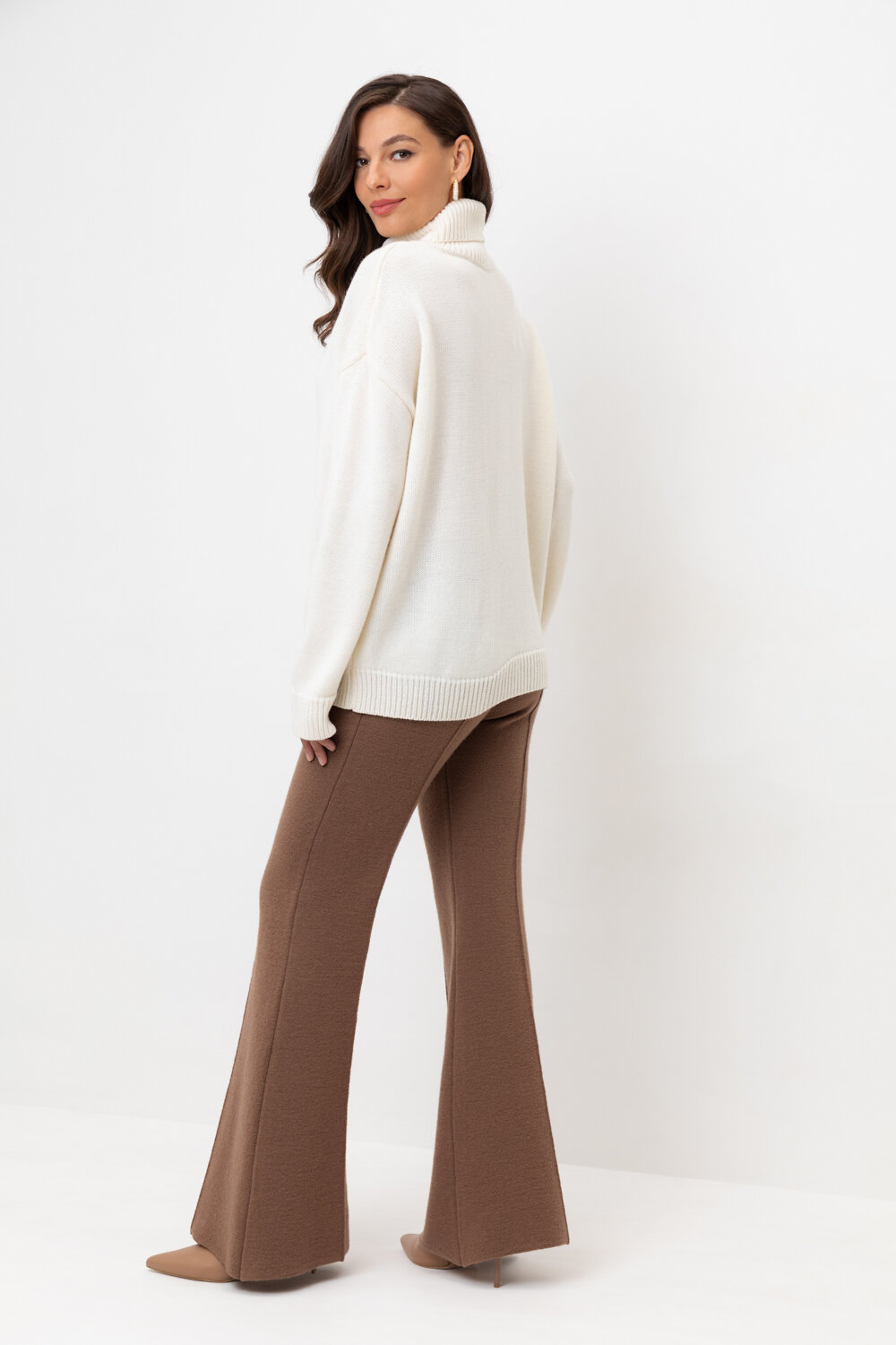 ст. цена4675руб.! VERY NEAT Брюки ЕВ 408/штемно-бежевый