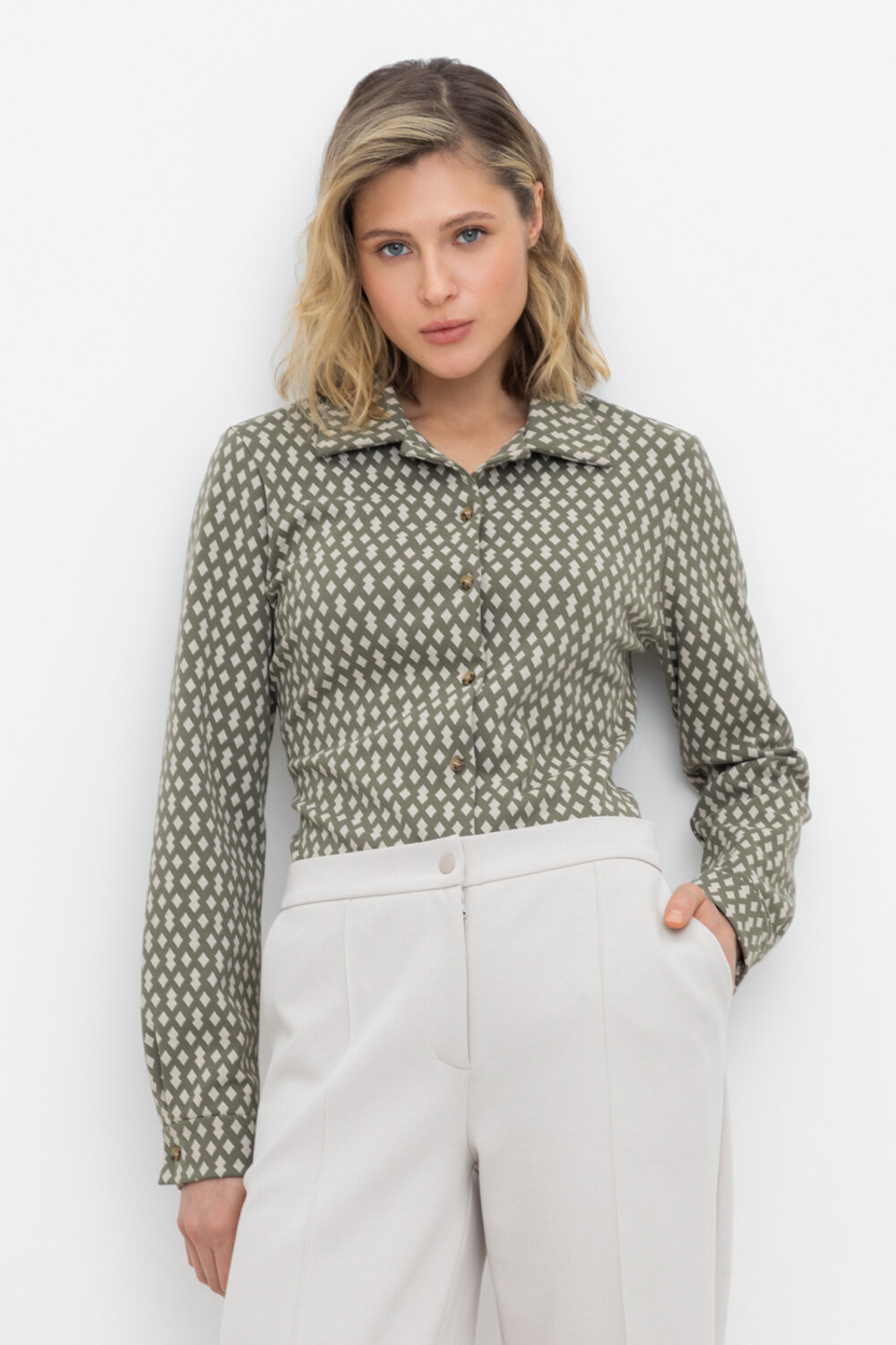 ст. цена3135руб.! VERY NEAT Рубашка ЕВТ 3245оливковый серый, ромбики