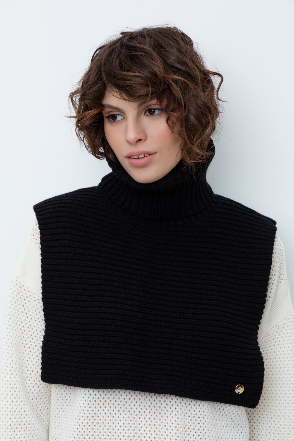 ст. цена1705руб.! VERY NEAT Шарф ЕВ 28001/24шчерный