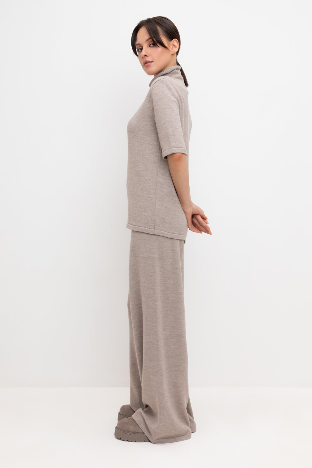 ст. цена4235руб.! VERY NEAT Брюки ЕВ 444/шбежевый меланж