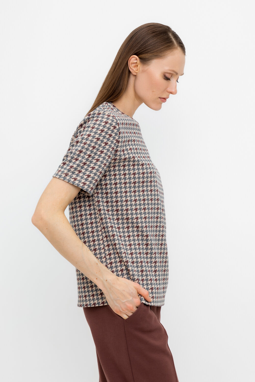 ст. цена1815руб.! VERY NEAT Фуфайка ЕВТ 3231тем.бежевый, гусиная лапка