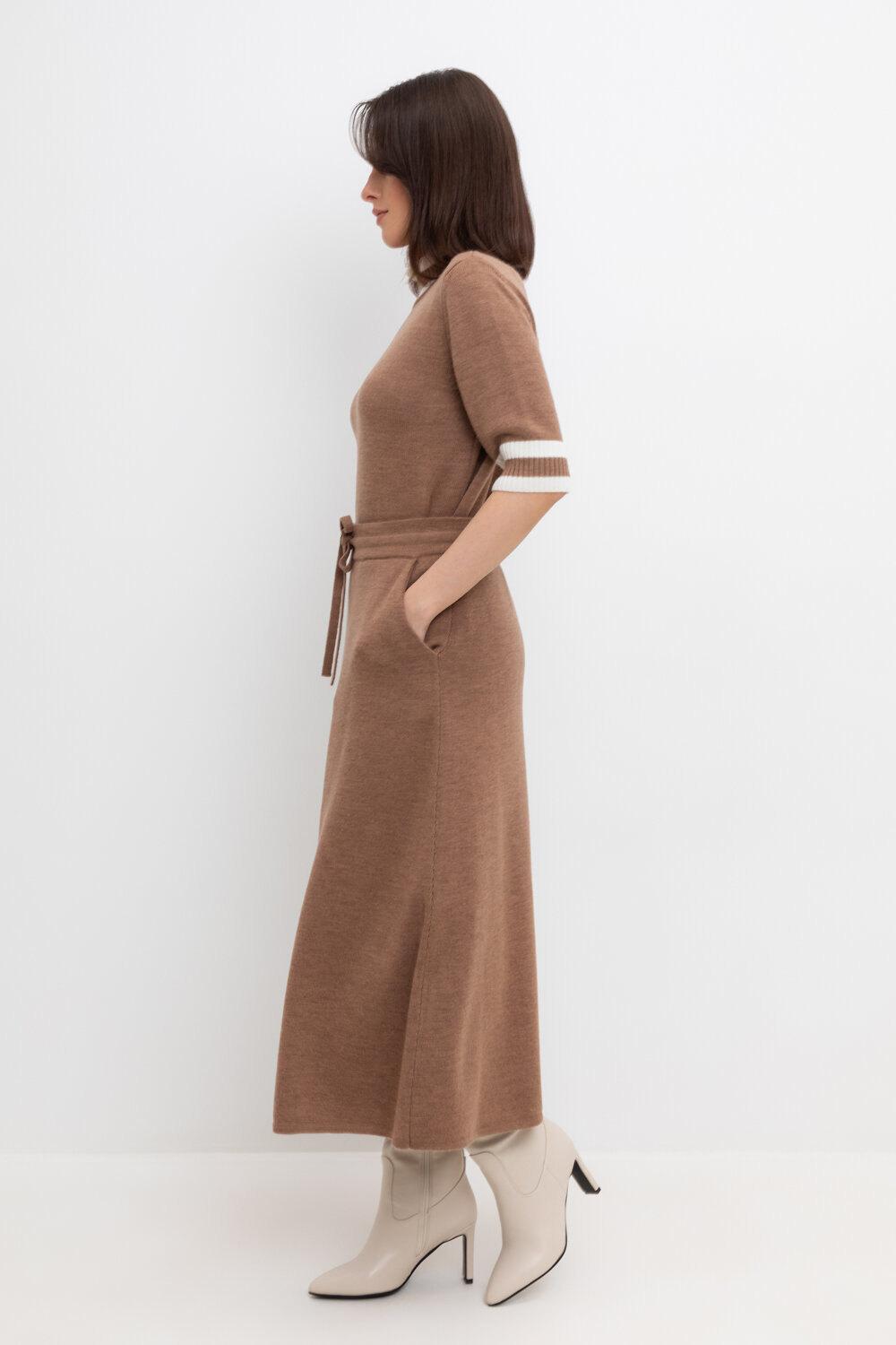 ст. цена4235руб.! VERY NEAT Юбка ЕВ 737/шкакао