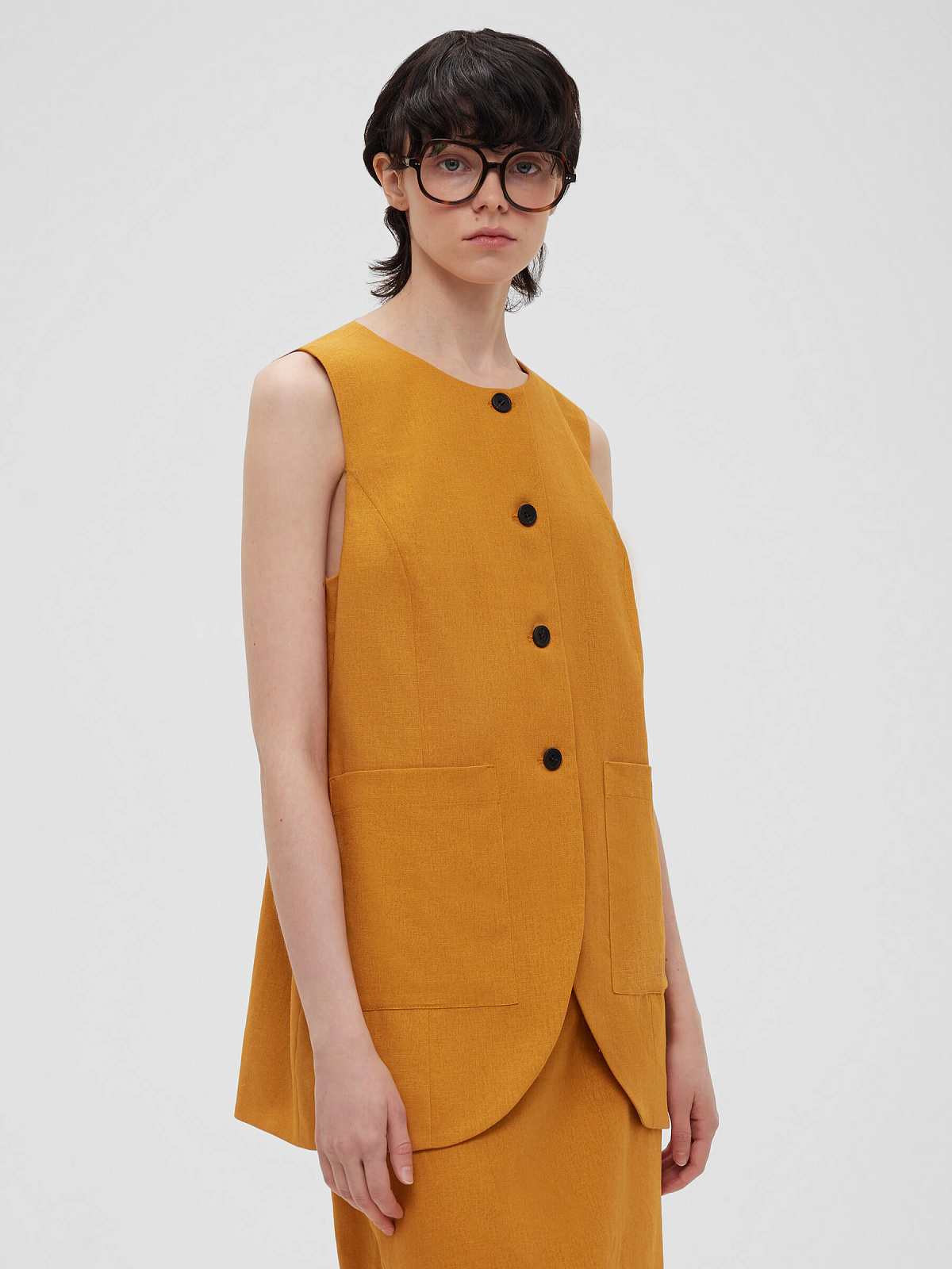 Жилет на пуговицах с карманами из льняной ткани 0188, оранжевый