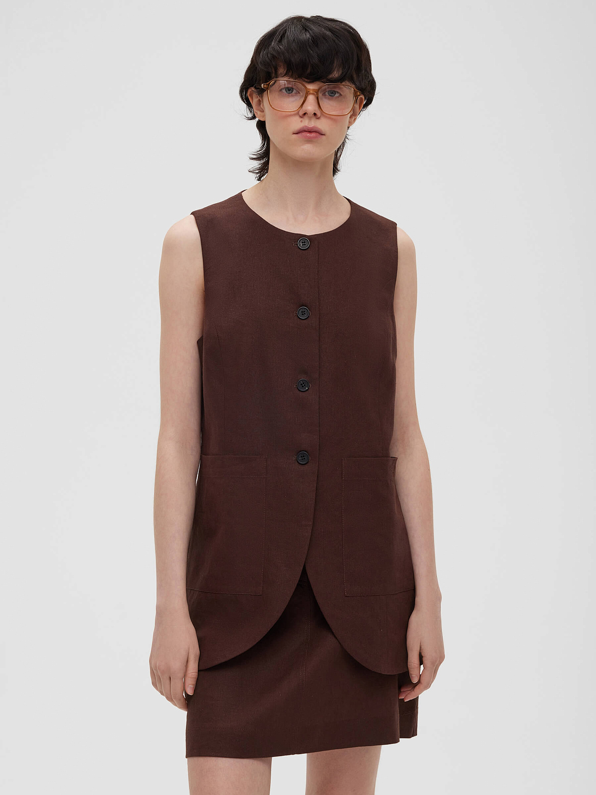 Жилет на пуговицах с карманами из льняной ткани 0188, коричневый