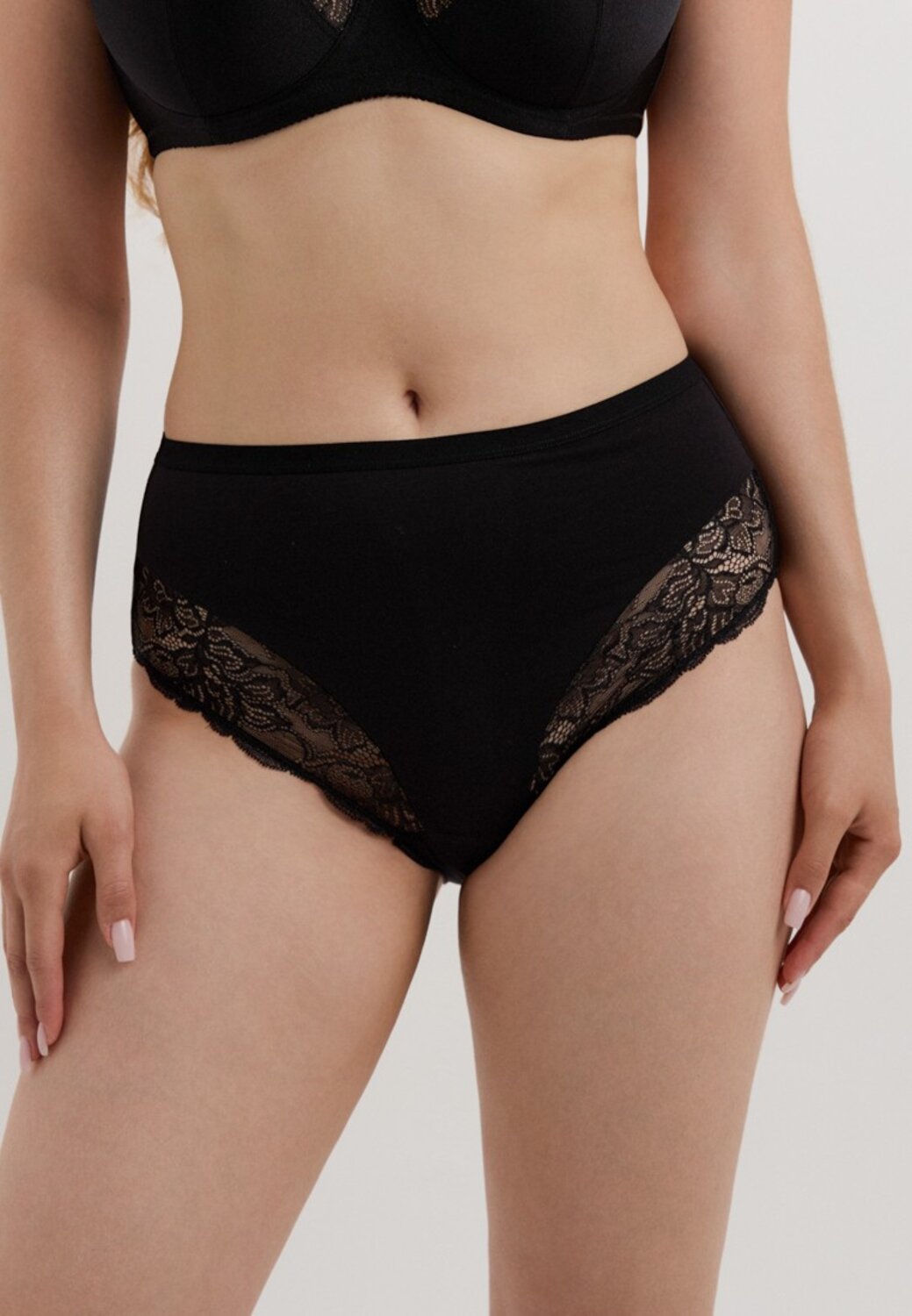 ст. цена792руб.! Conte elegant Трусы COMFORT PLUS RP2136черный;серебристый пион