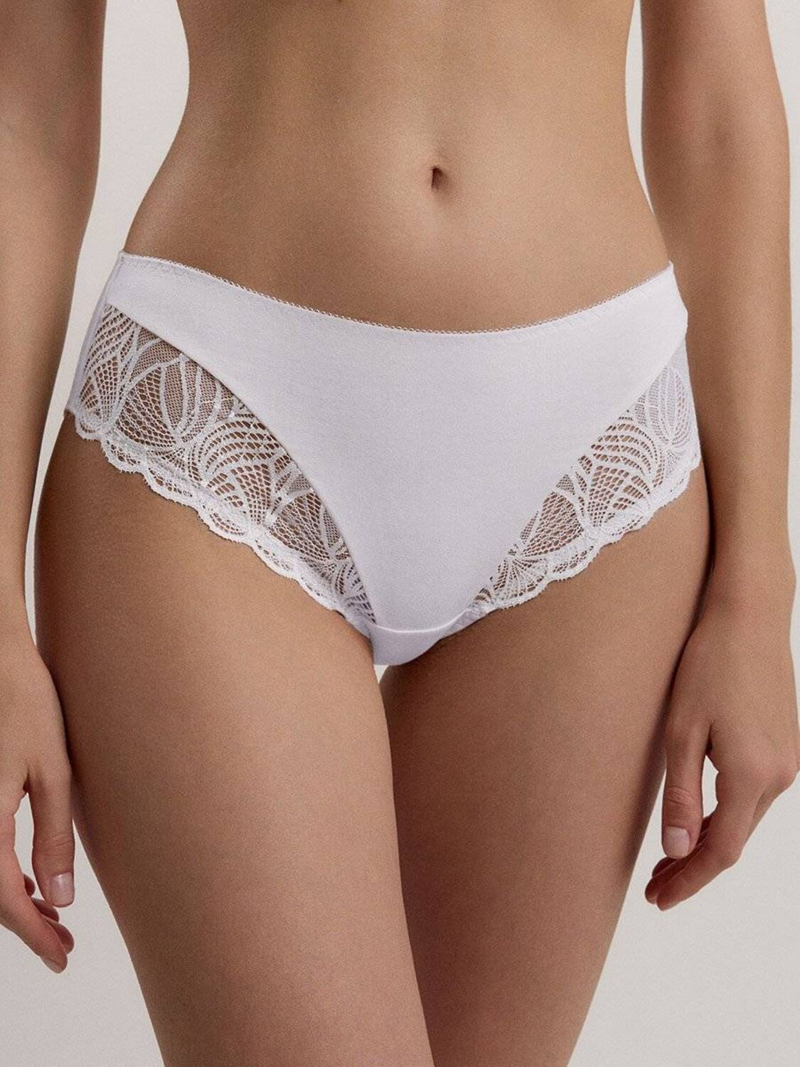 ст. цена792руб.! Conte elegant Трусы AURA RP3180ирис;серебристый пион;телесный;пастель;черный;белый