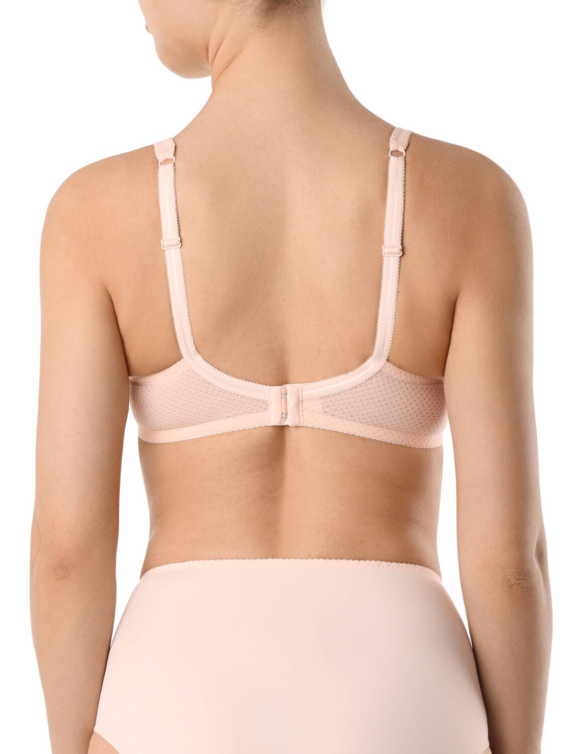 ст. цена1656руб.! Conte elegant Бюстгальтер ETUDE RB 6083Миндаль