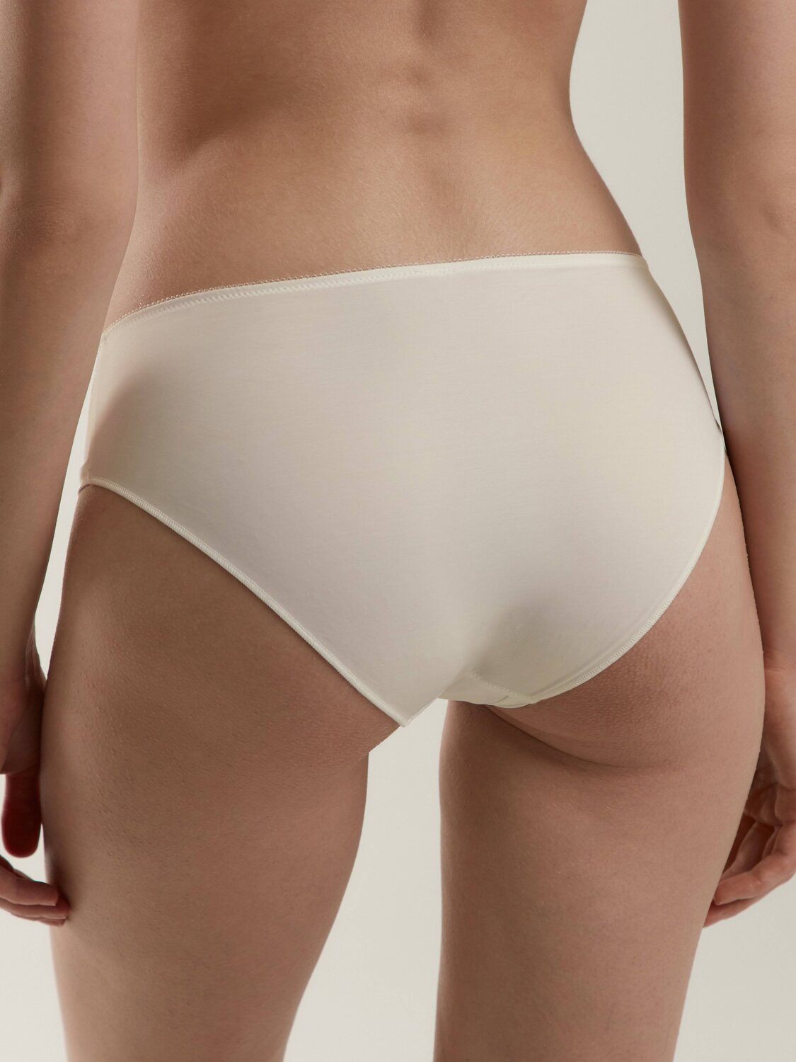 ст. цена908руб.! Conte elegant Трусы NATUREL RP3109пастель