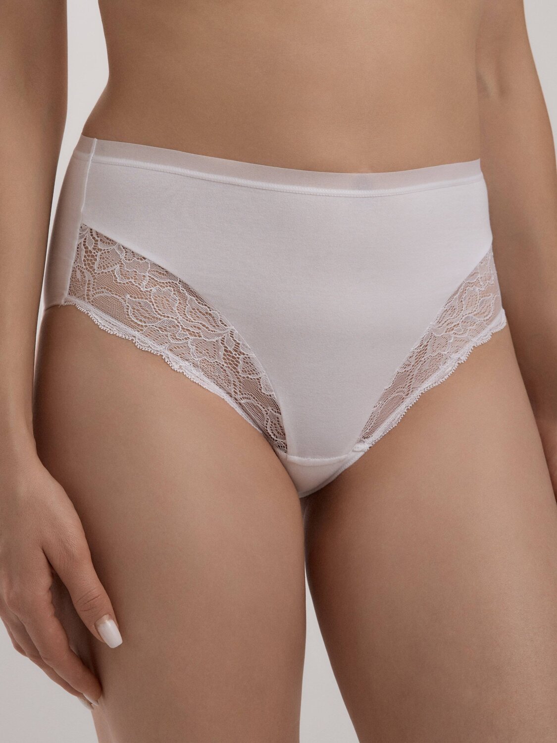 ст. цена792руб.! Conte elegant Трусы COMFORT PLUS RP2136белый