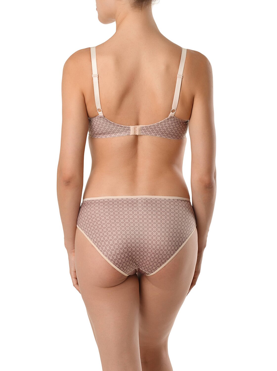 ст. цена1704руб.! Conte elegant Бюстгальтер MOSAIQUE RB3038Аметист набивной