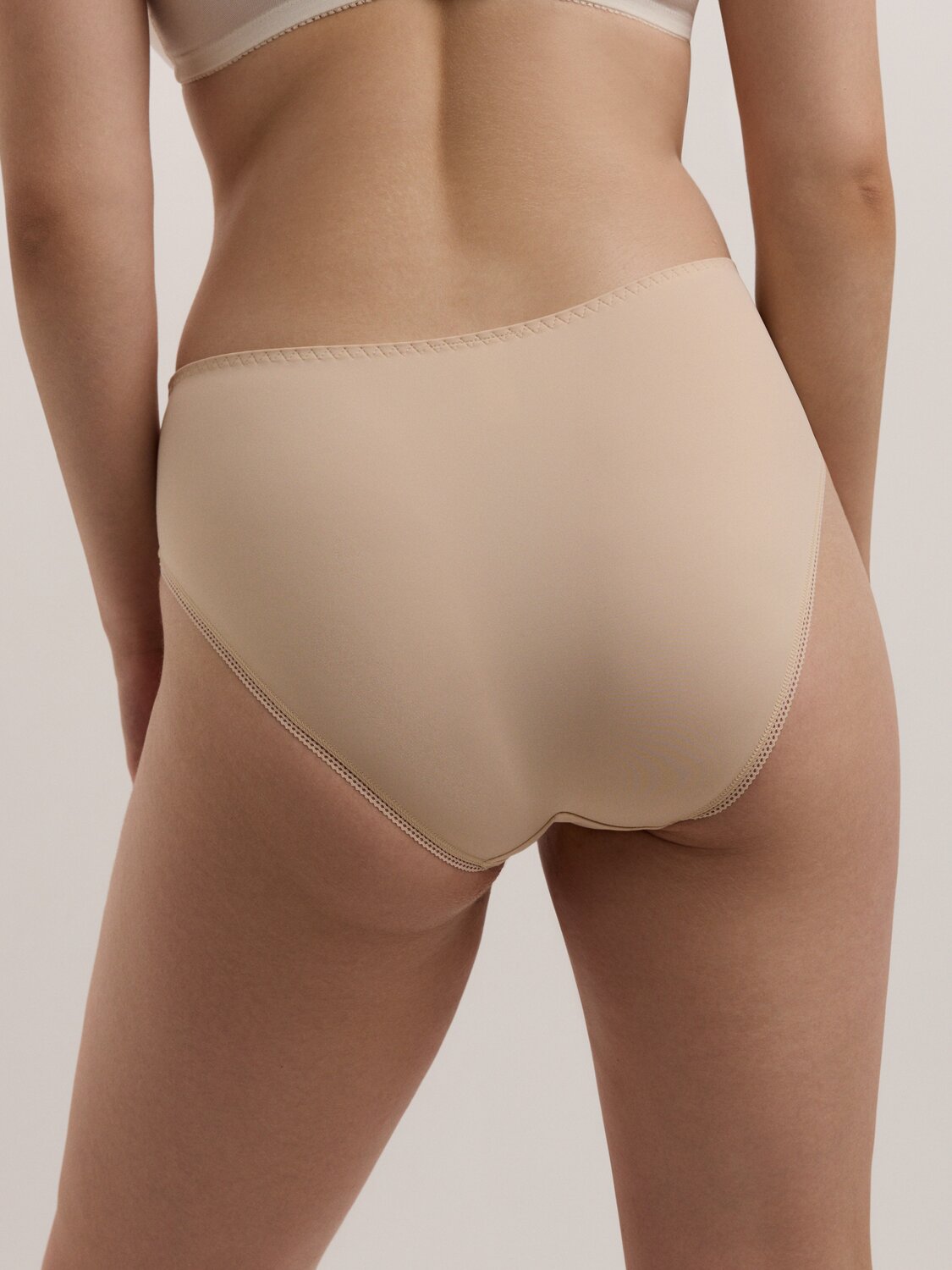 ст. цена691руб.! Conte elegant Трусы NUANCE RP3175пудра