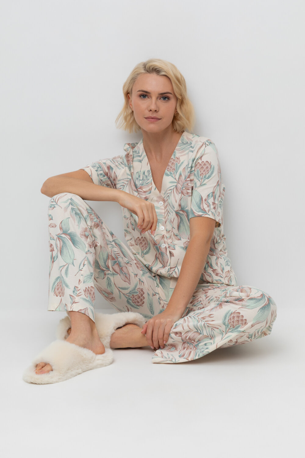 Trikozza Пижама Е 20153 айвори, акварельные тропики 545657