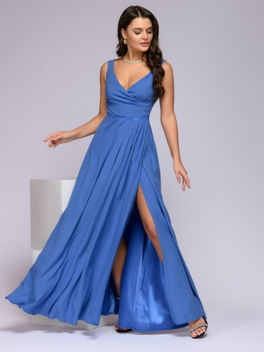 Платье светло-синее длины макси с разрезом на юбке